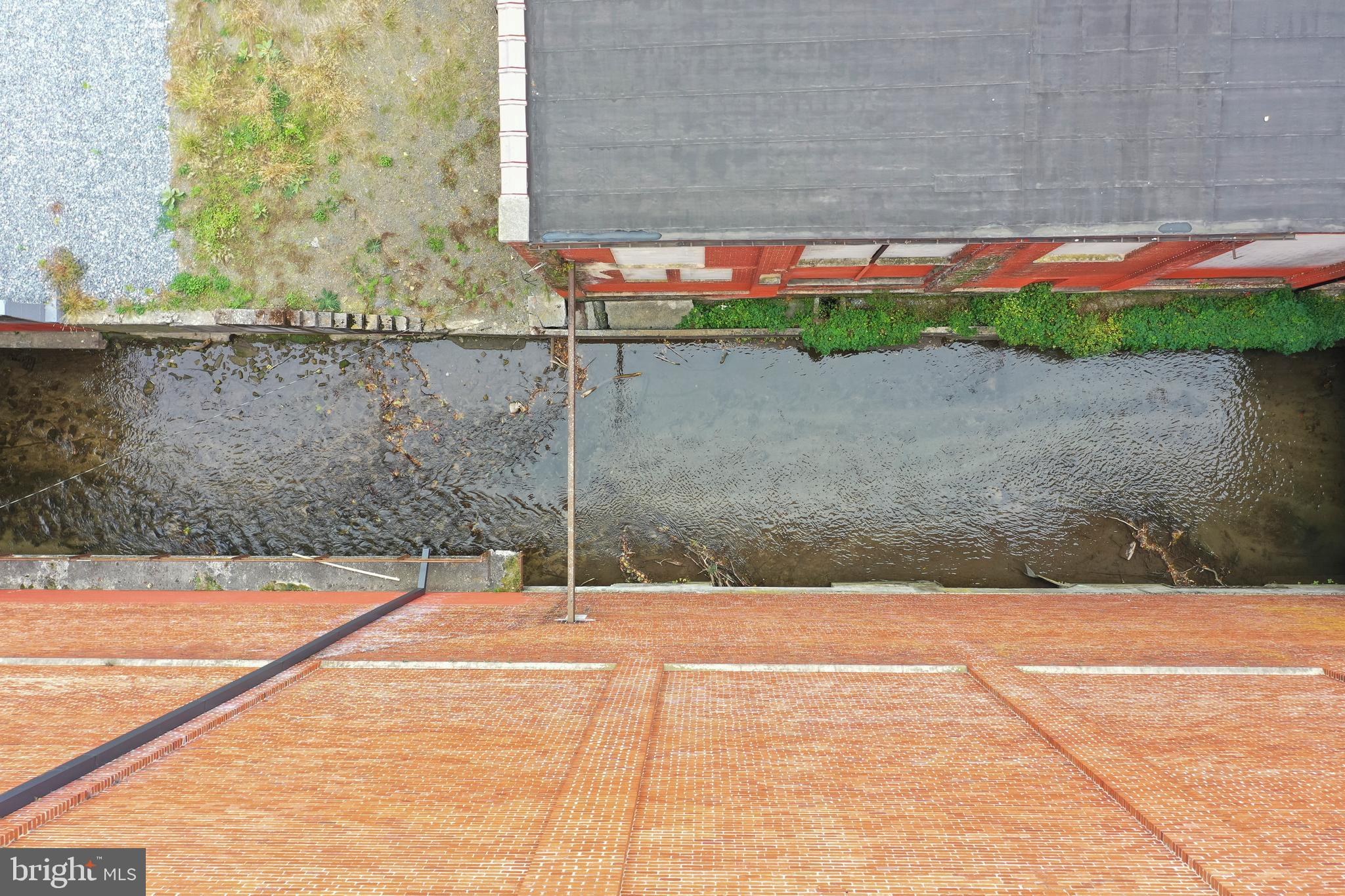 CHAMBERSBURG - Commercial Sale