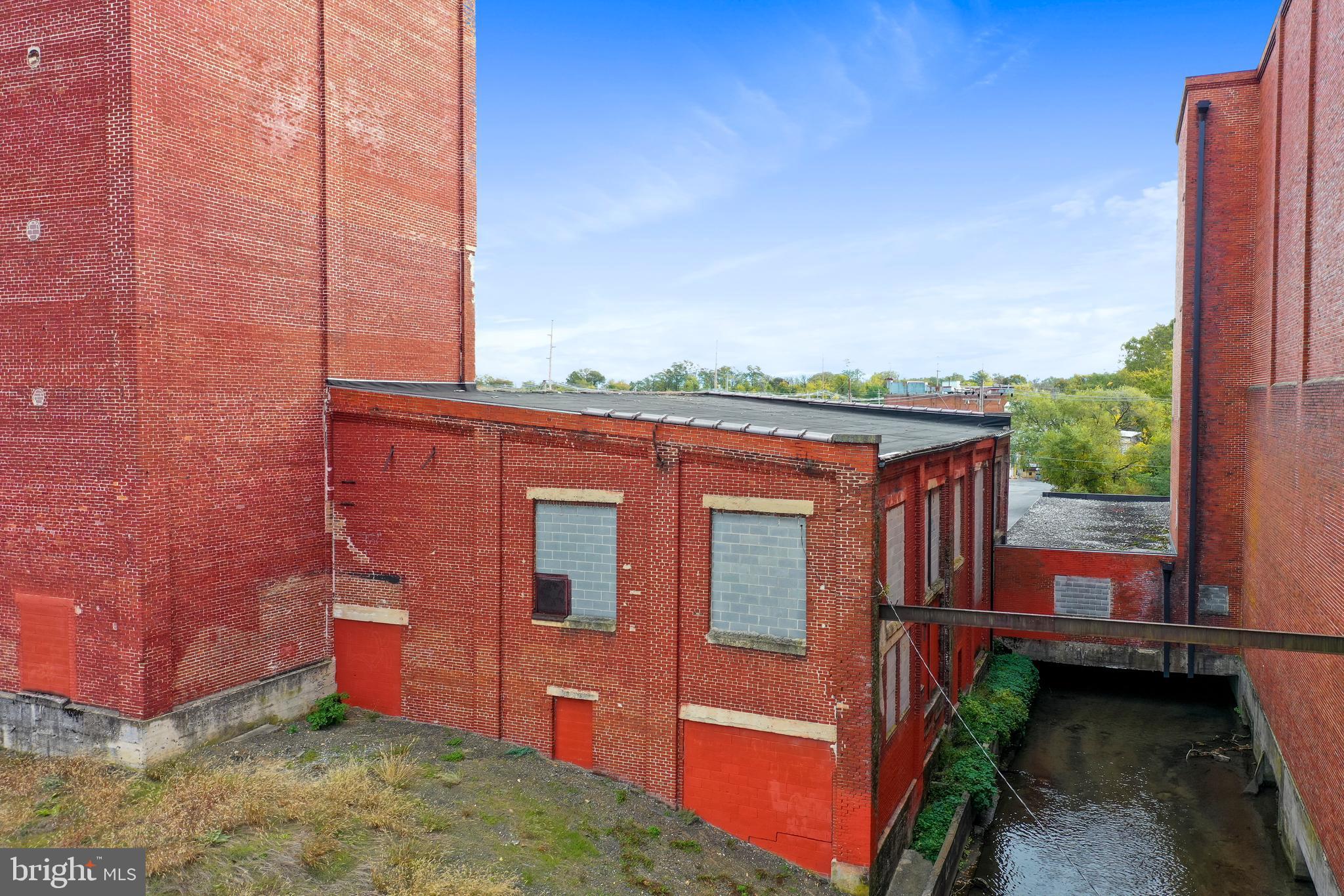 CHAMBERSBURG - Commercial Sale