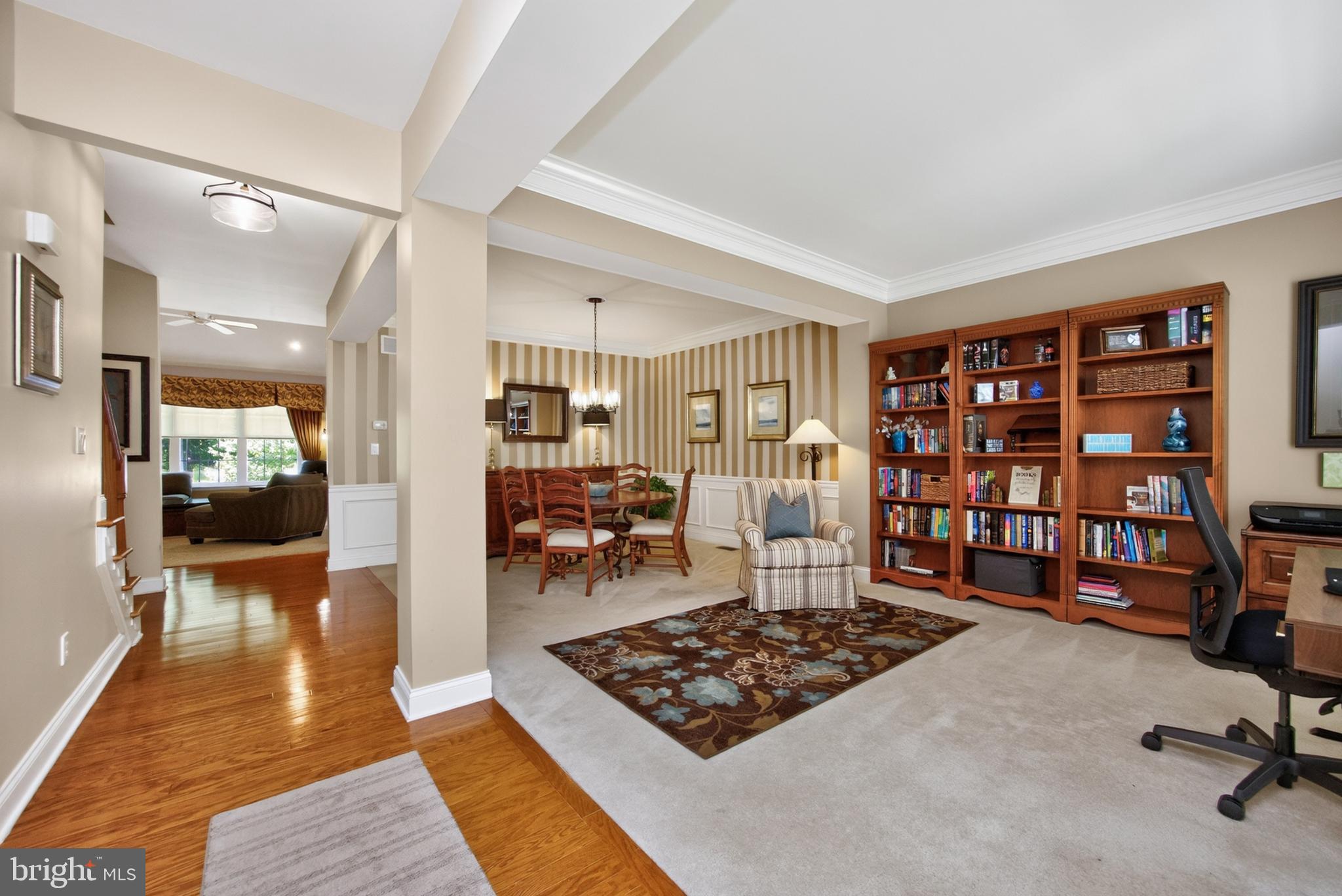 2232 PEMBROKE LANE