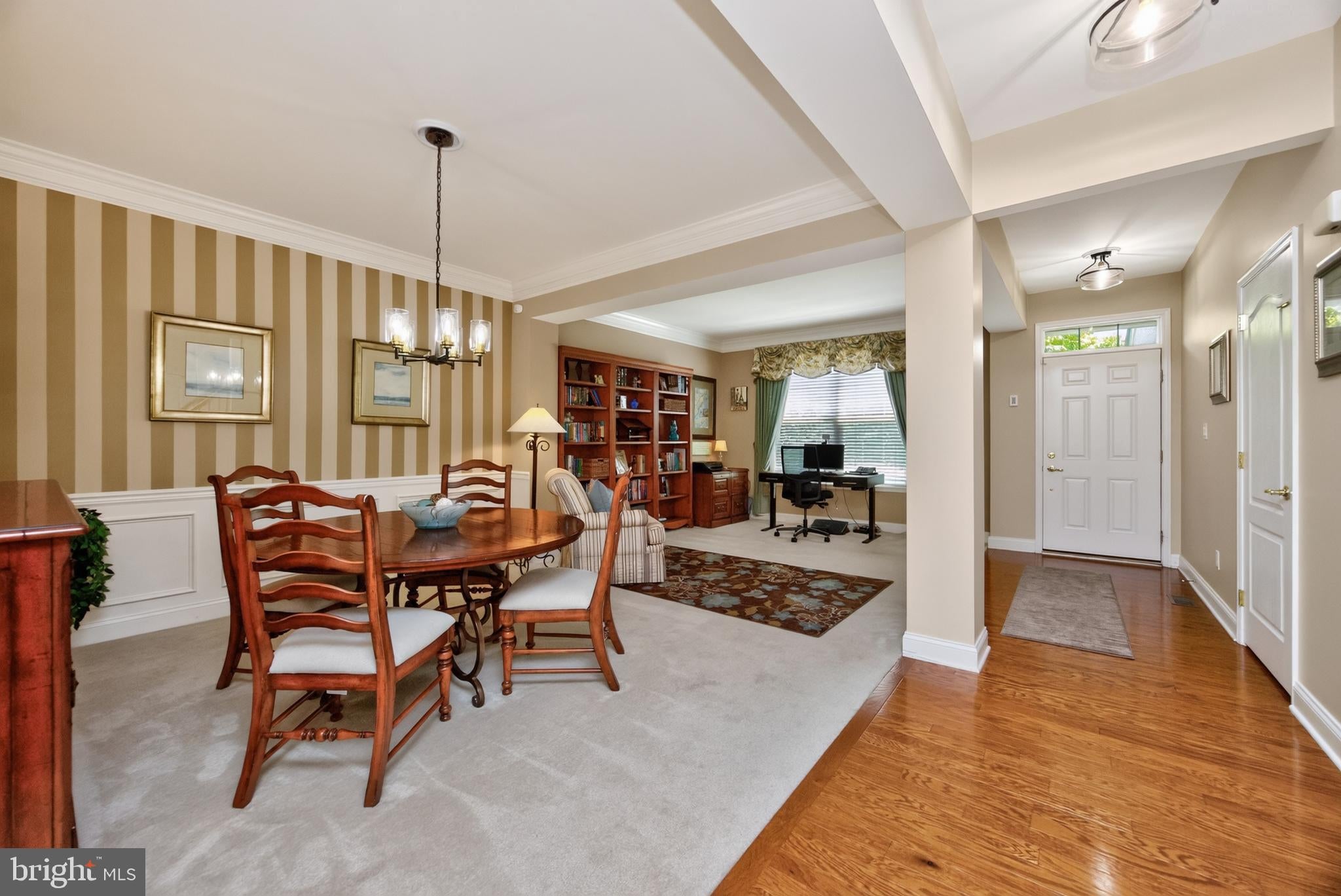 2232 PEMBROKE LANE