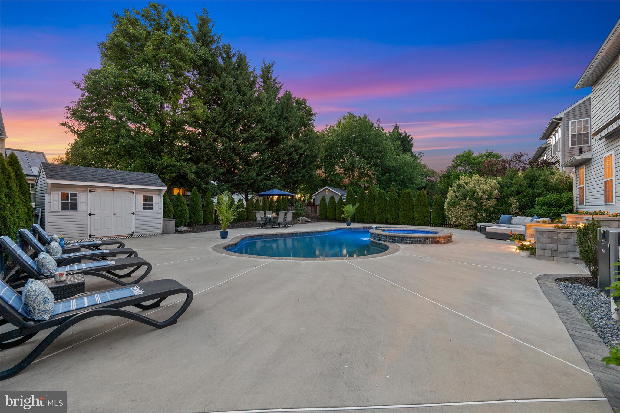 KINGSBROOK - Residential