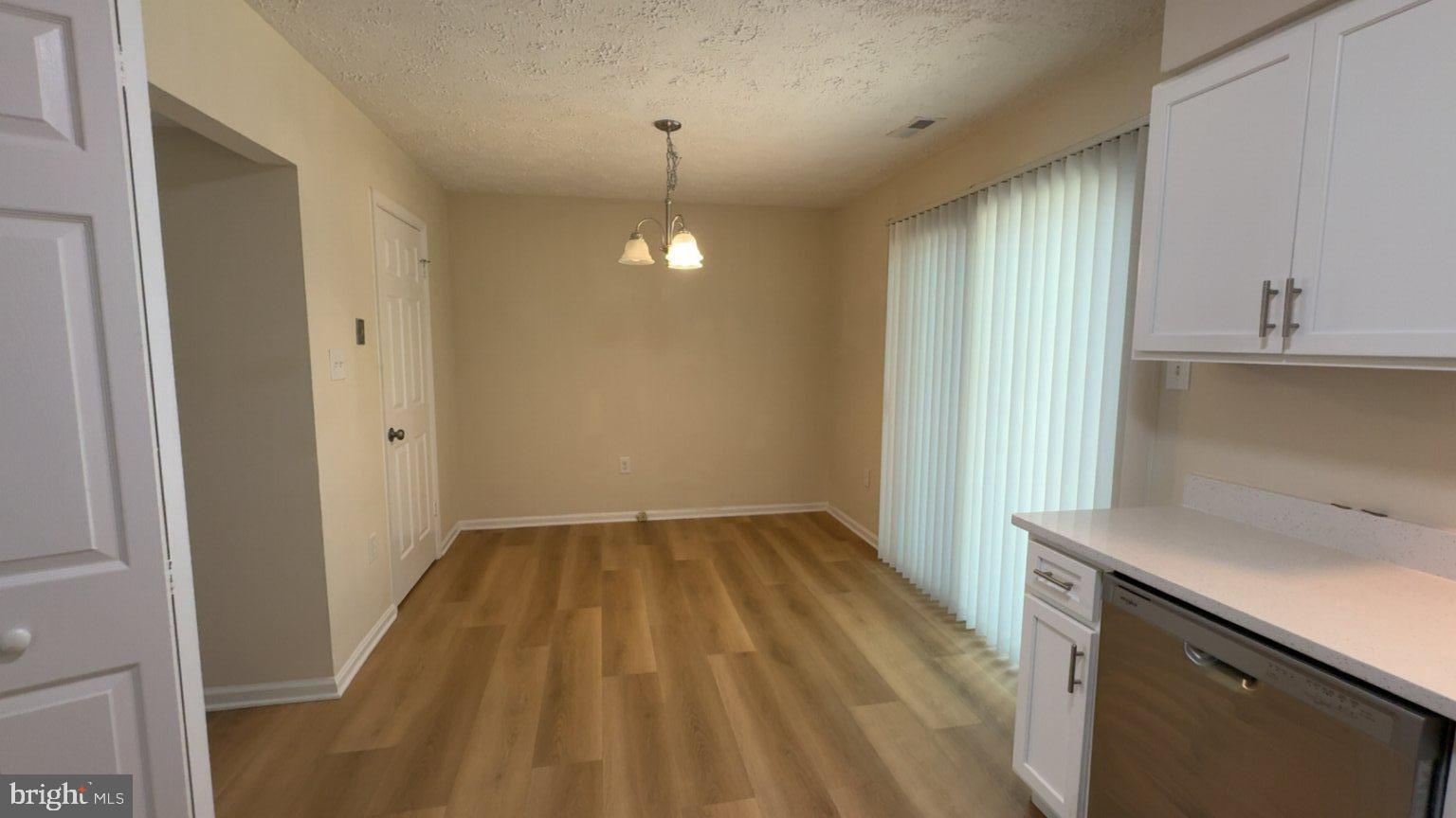 2431 W ROSECROFT VILLAGE CIRCLE