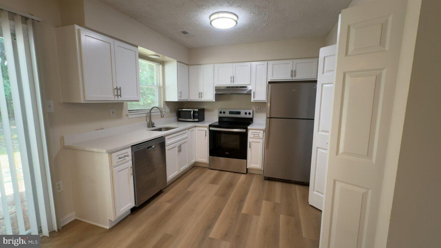 2431 W ROSECROFT VILLAGE CIRCLE