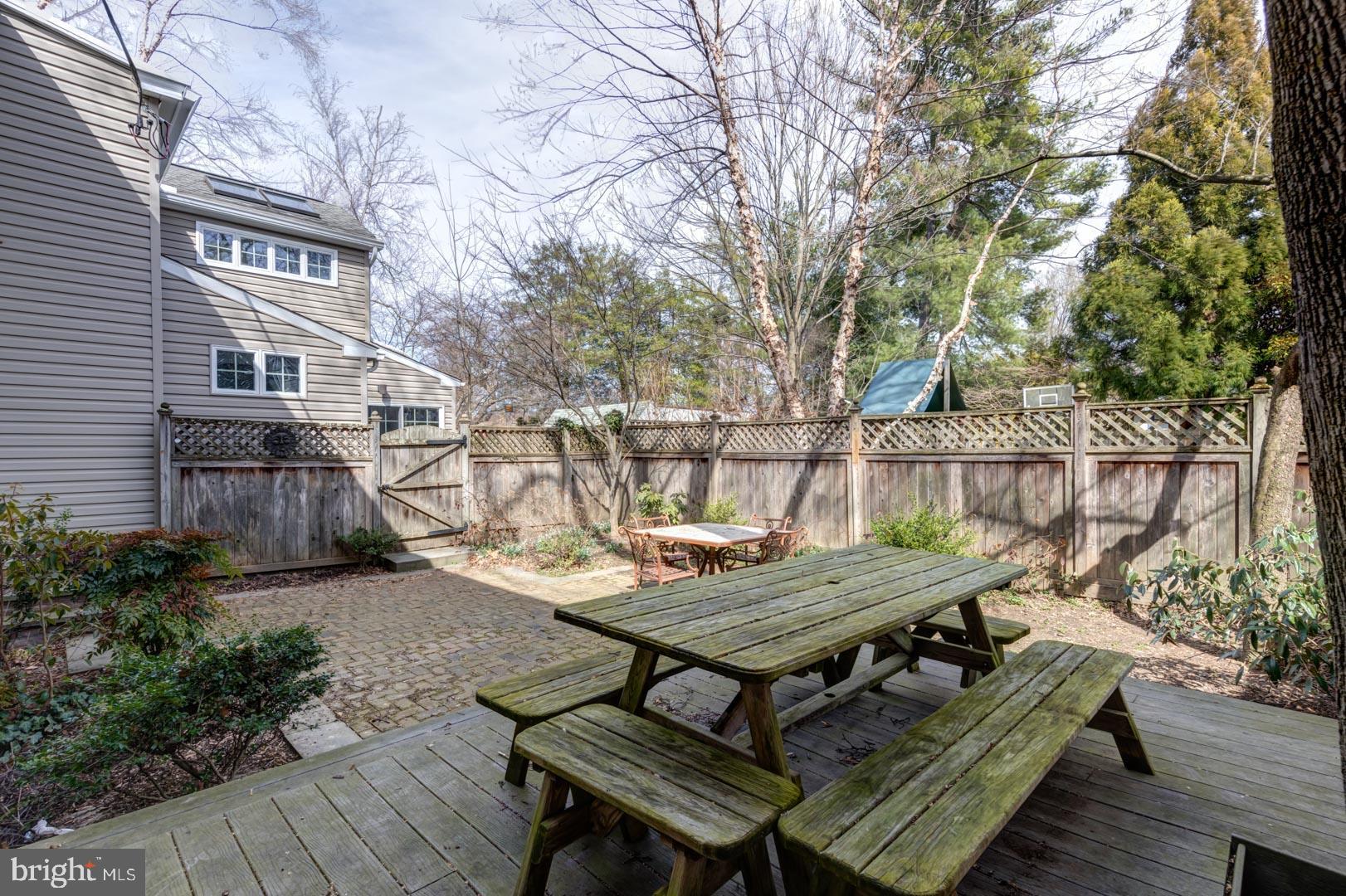 WYNDMOOR - Residential