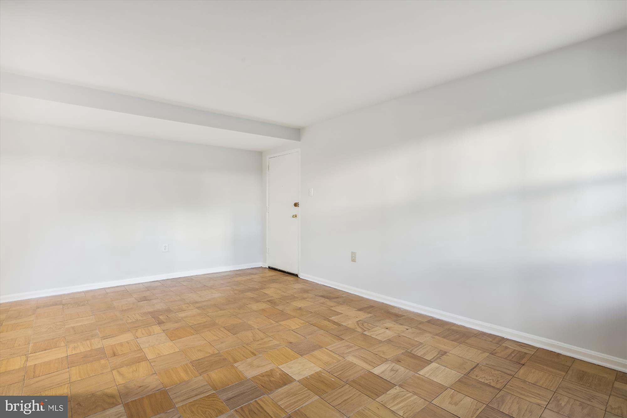 MAYFLOWER SQUARE - Residential