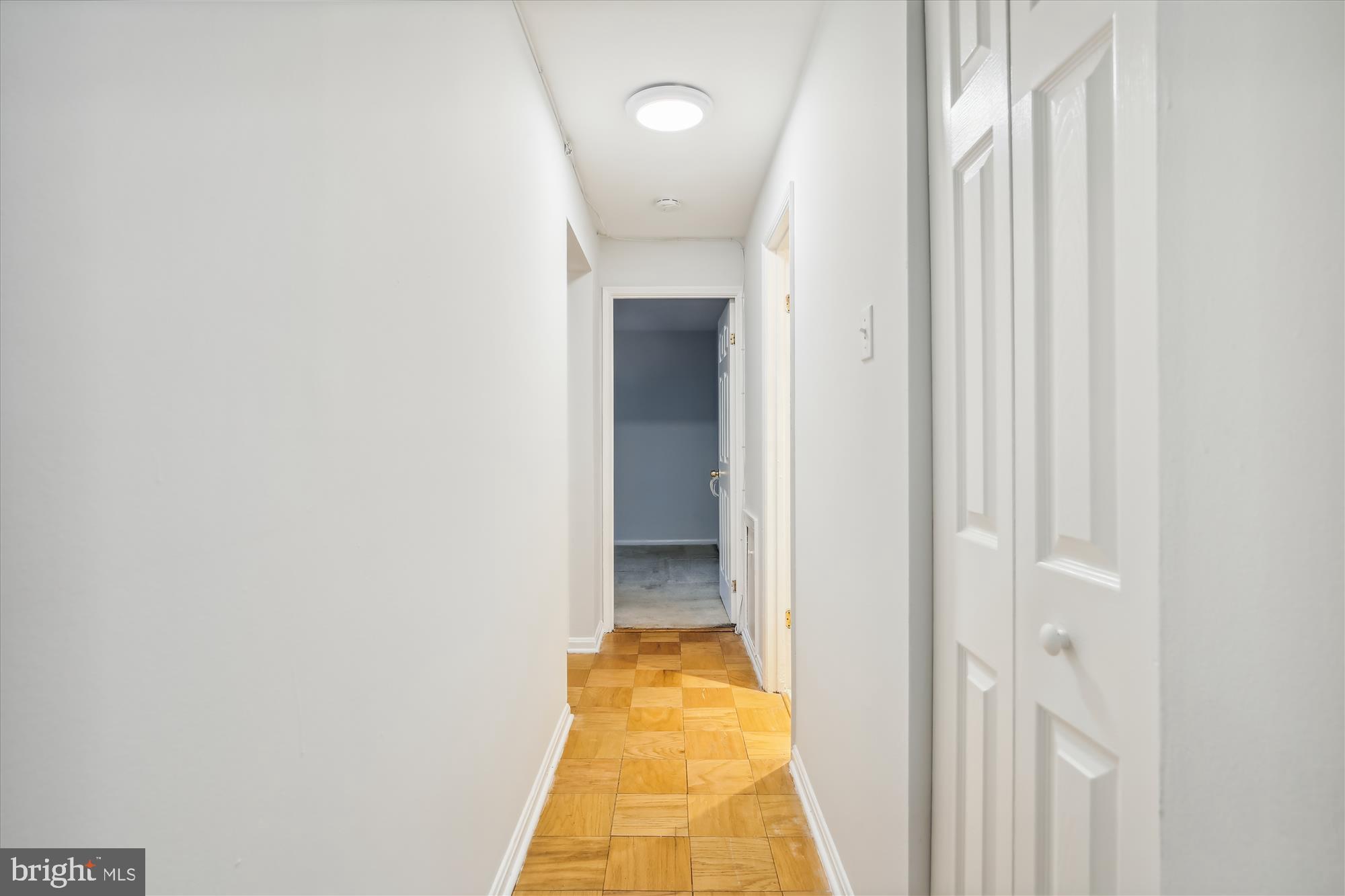 MAYFLOWER SQUARE - Residential