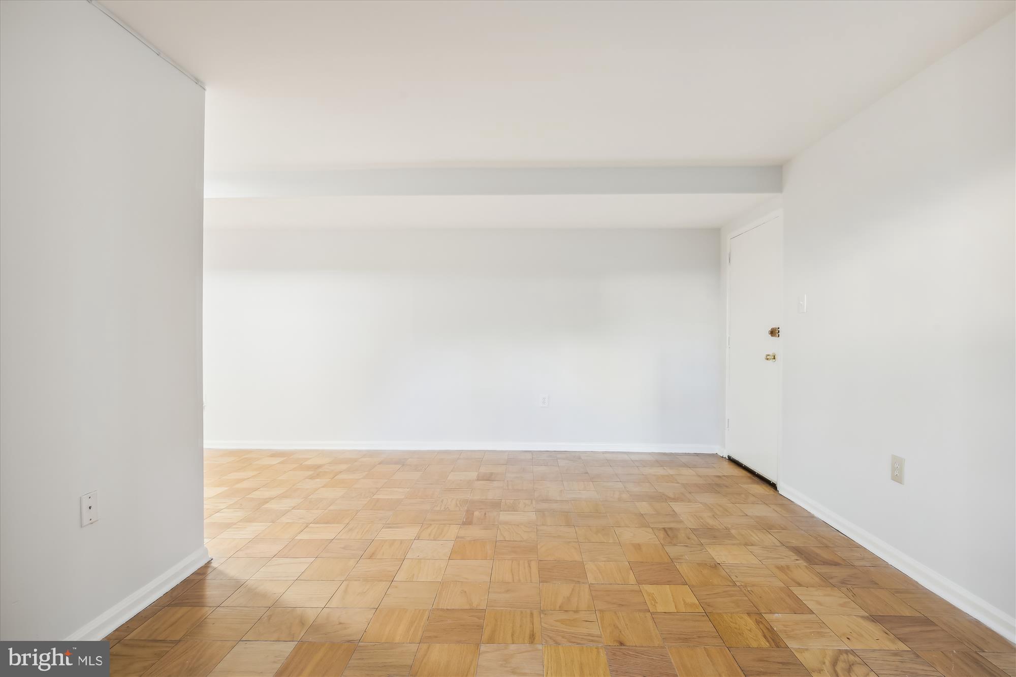 MAYFLOWER SQUARE - Residential