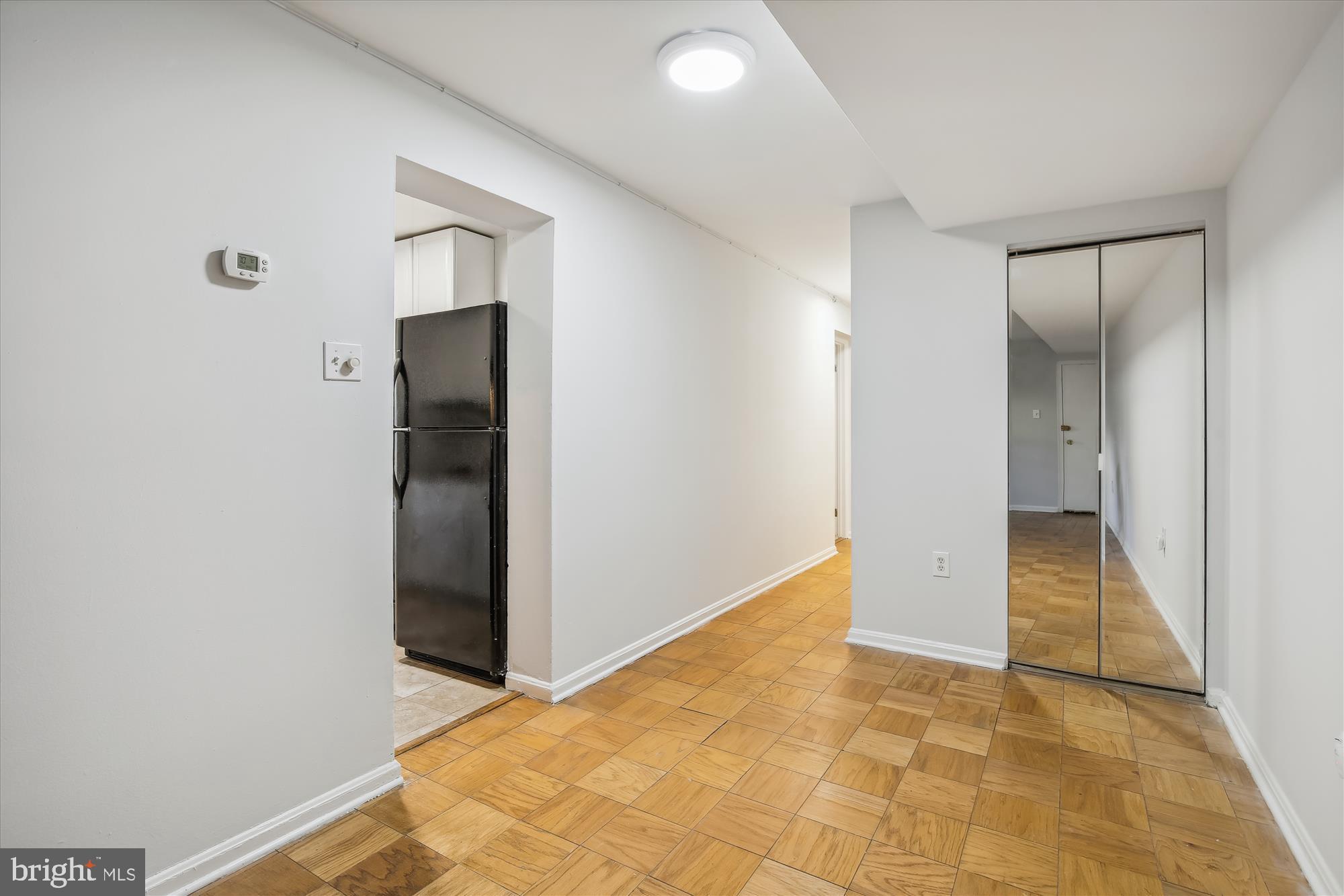 MAYFLOWER SQUARE - Residential