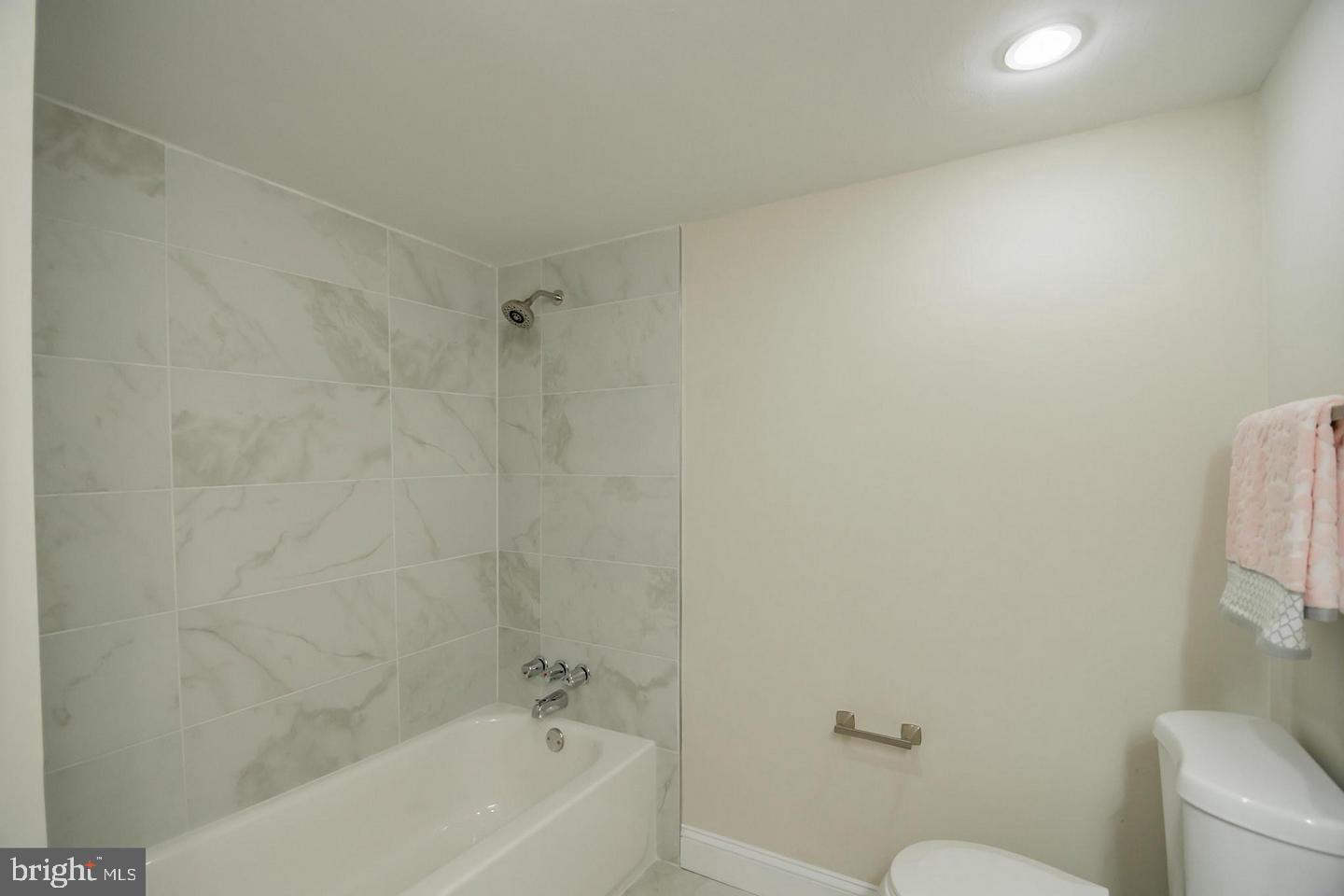 VILLA RIDGE CONDOMINIUM - Residential