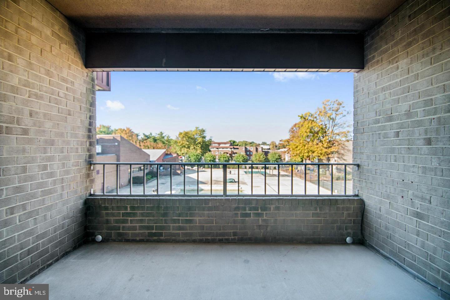 VILLA RIDGE CONDOMINIUM - Residential