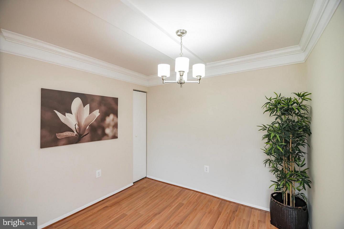 VILLA RIDGE CONDOMINIUM - Residential