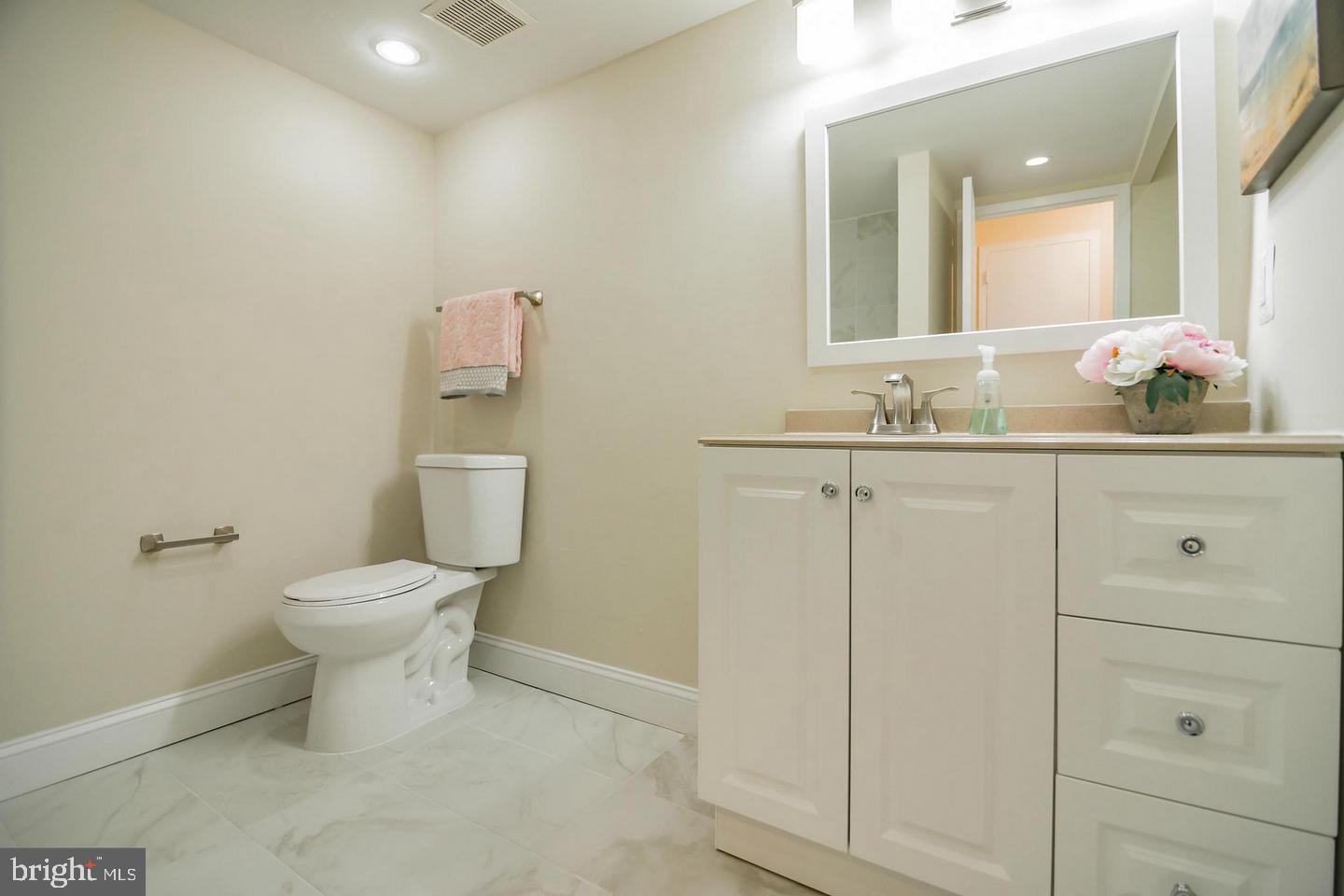 VILLA RIDGE CONDOMINIUM - Residential