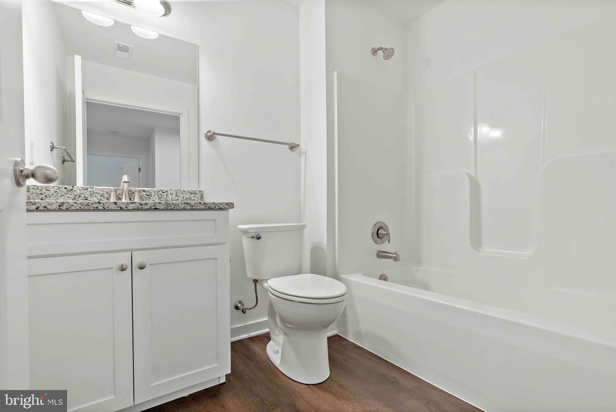 CARDINAL POINTE - Residential