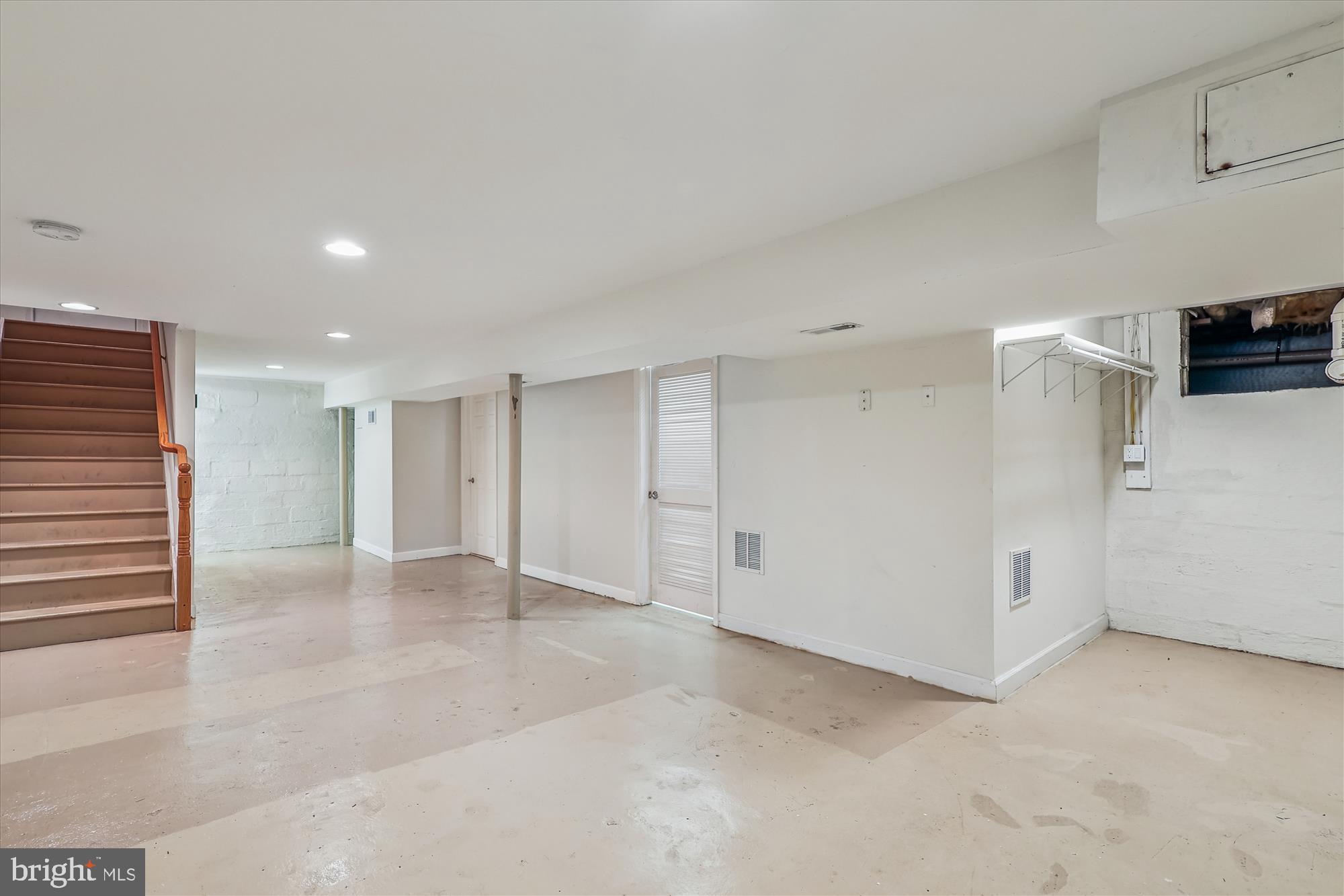 ORCHARD BEACH - Residential Income