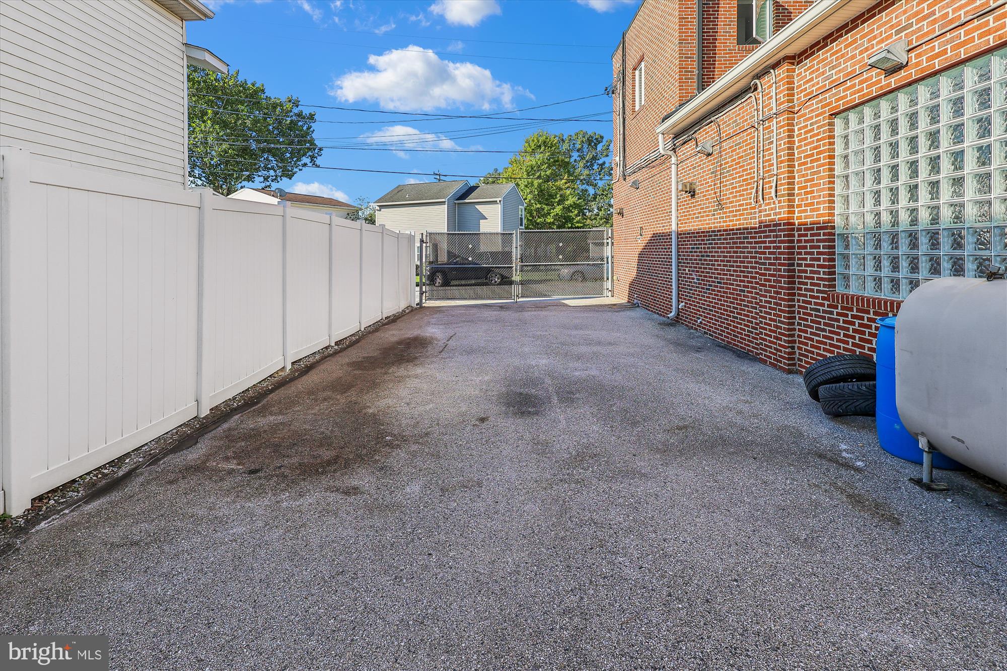 ORCHARD BEACH - Residential Income