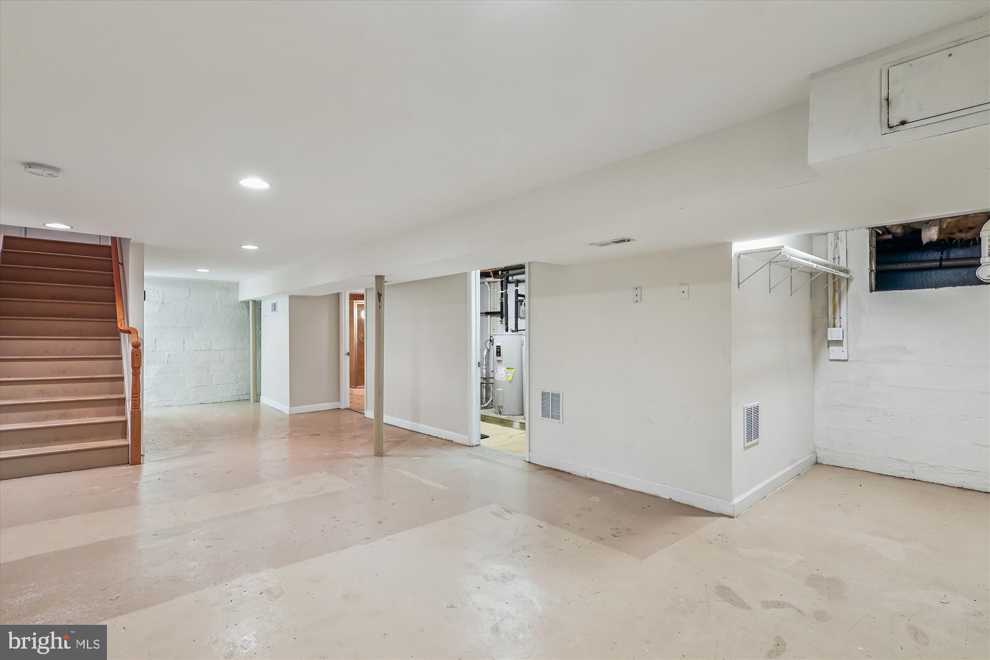 ORCHARD BEACH - Residential Income