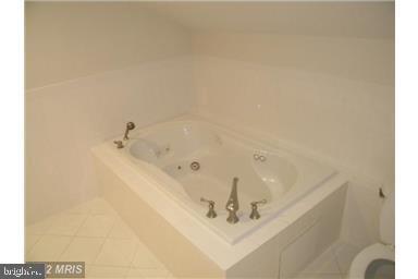 ORCHARD BEACH - Residential Income