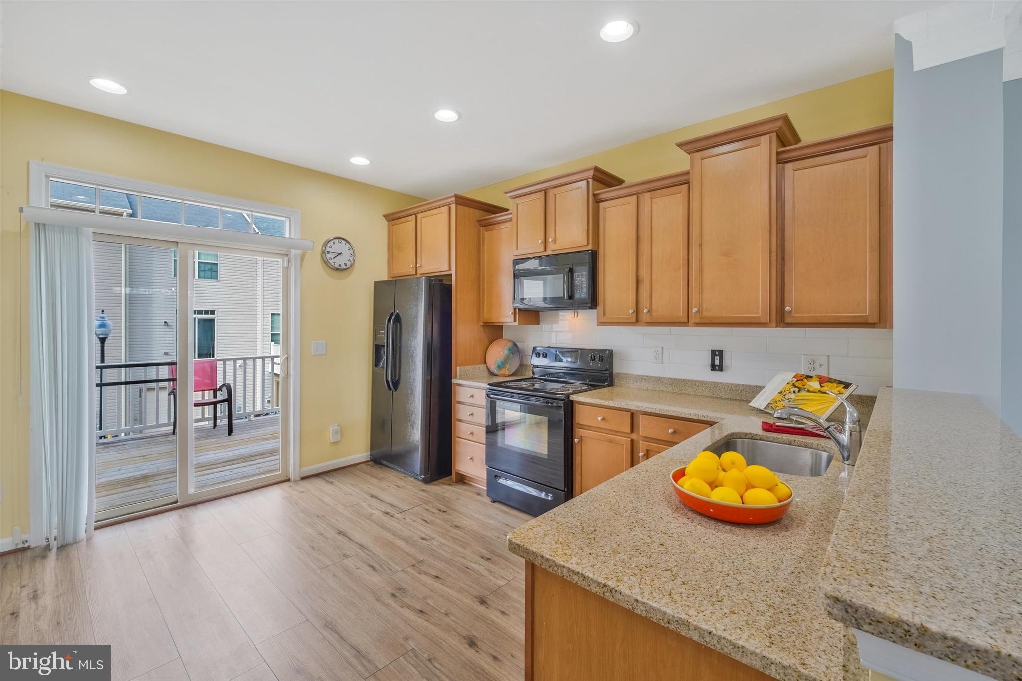 9232 PRESCOTT AVENUE