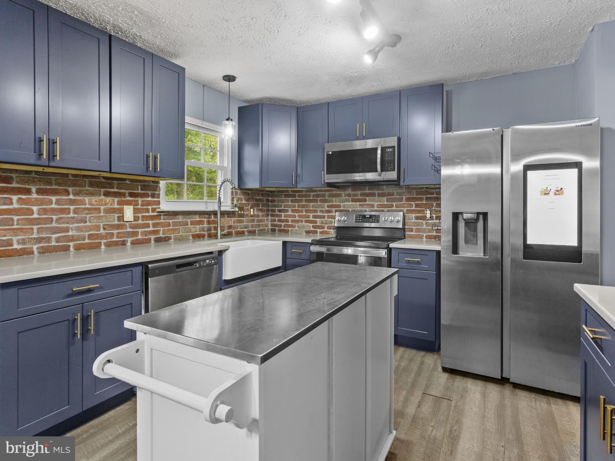 VILLAGE OF OAK GROVE - Residential Lease