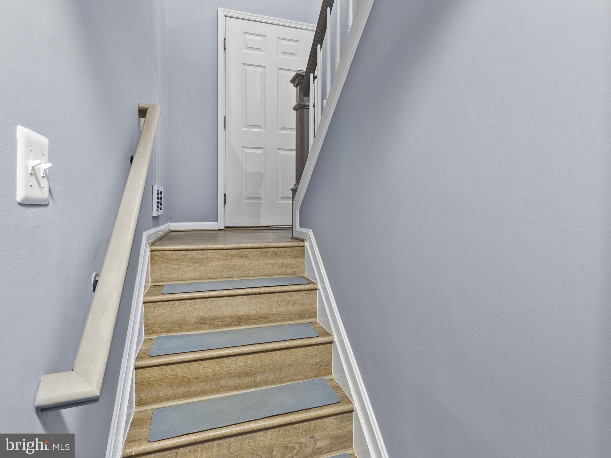 VILLAGE OF OAK GROVE - Residential Lease