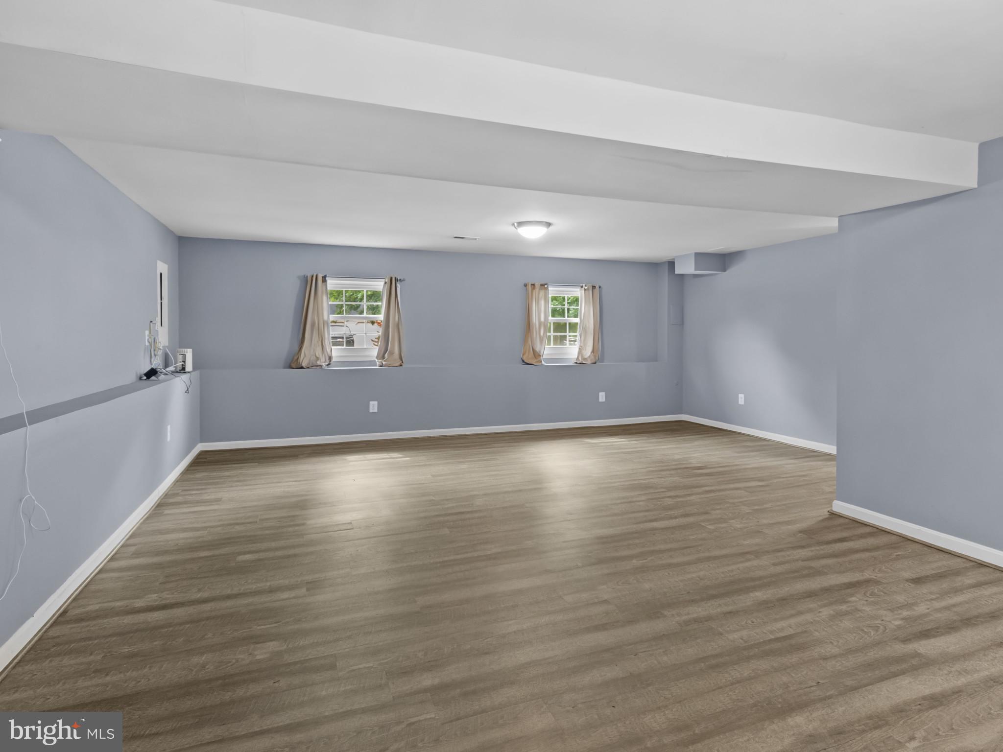 VILLAGE OF OAK GROVE - Residential Lease