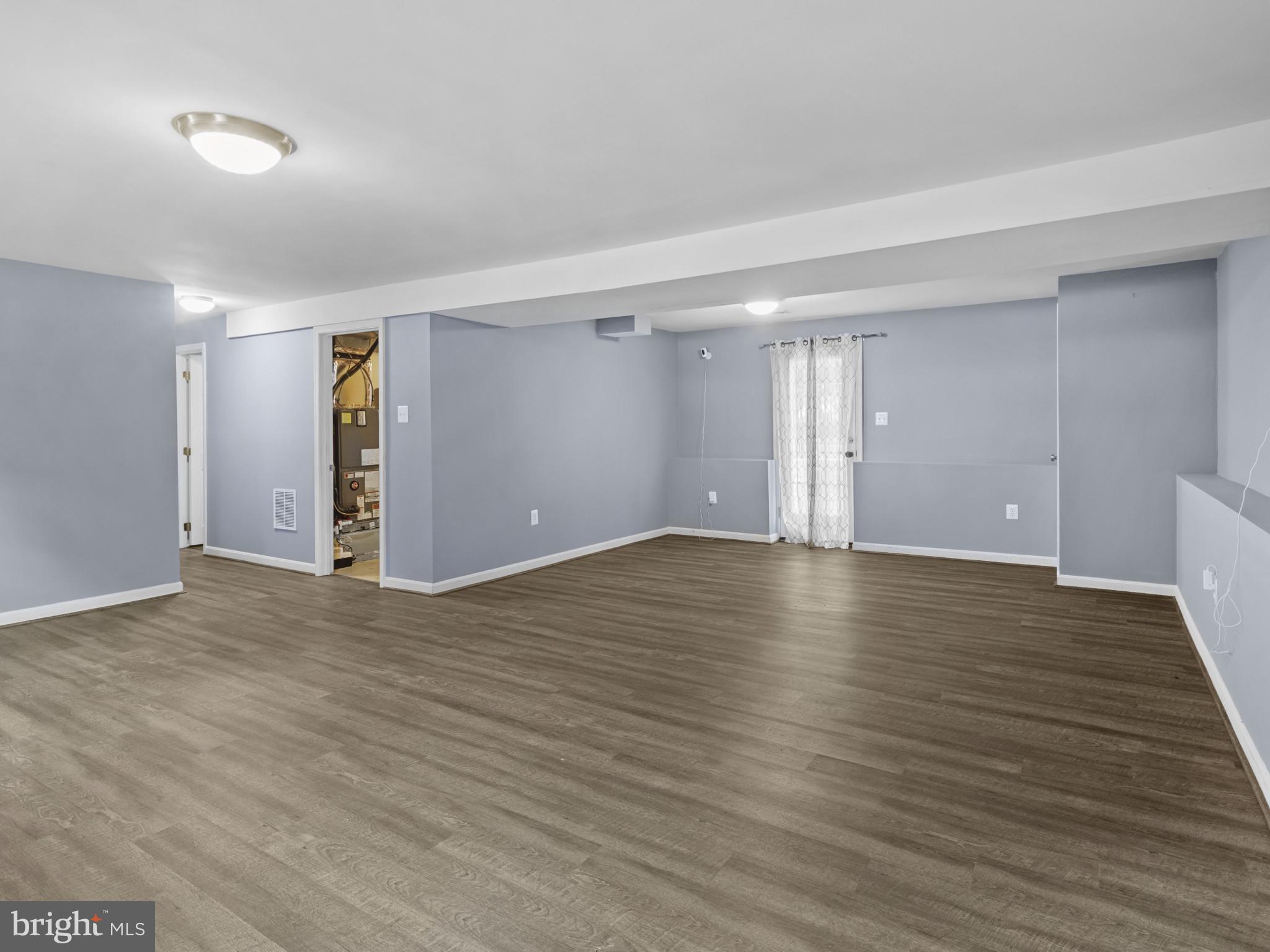 VILLAGE OF OAK GROVE - Residential Lease