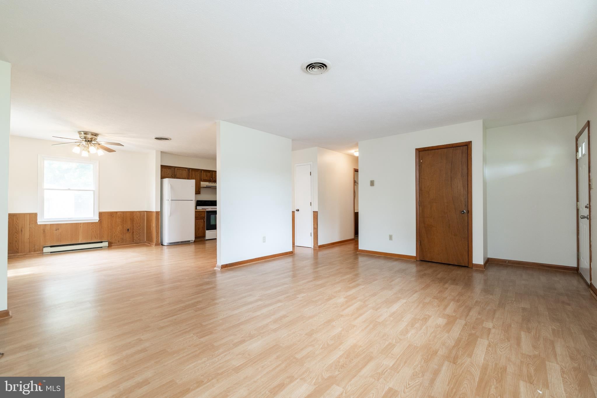 305 HACKBERRY DRIVE