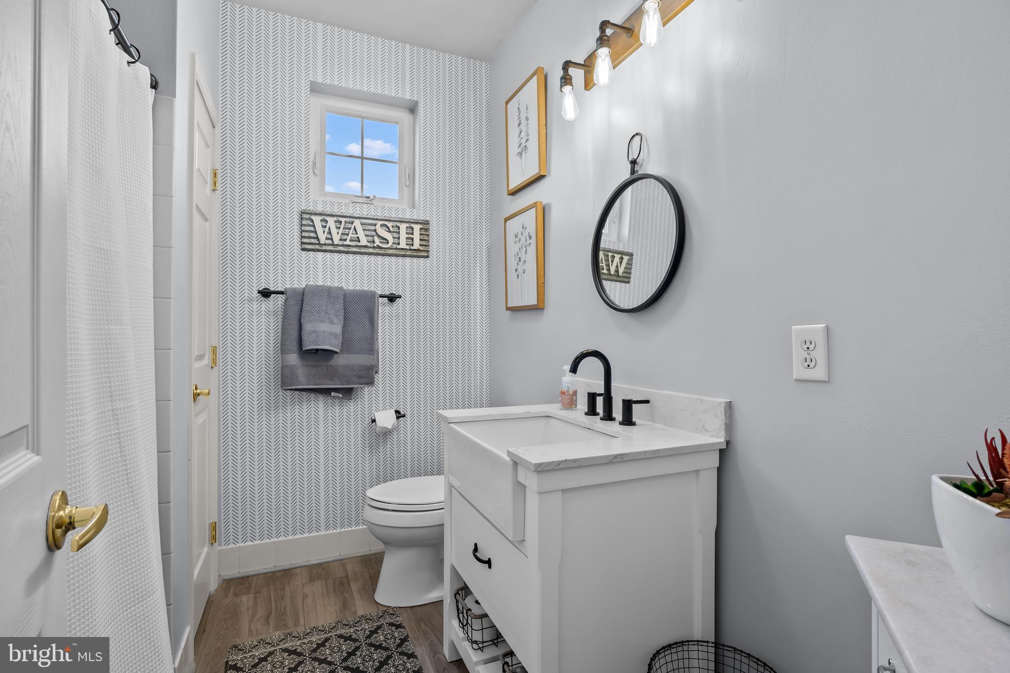 SMITHS CORNER - Residential