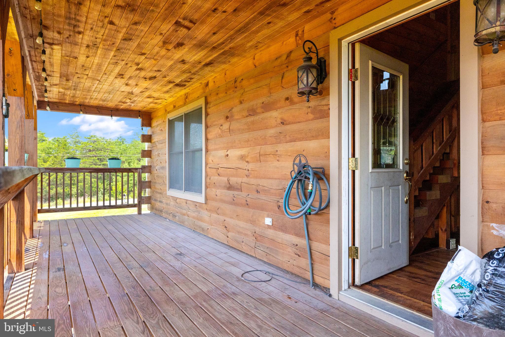 MOUNTAIN VIEW - Residential