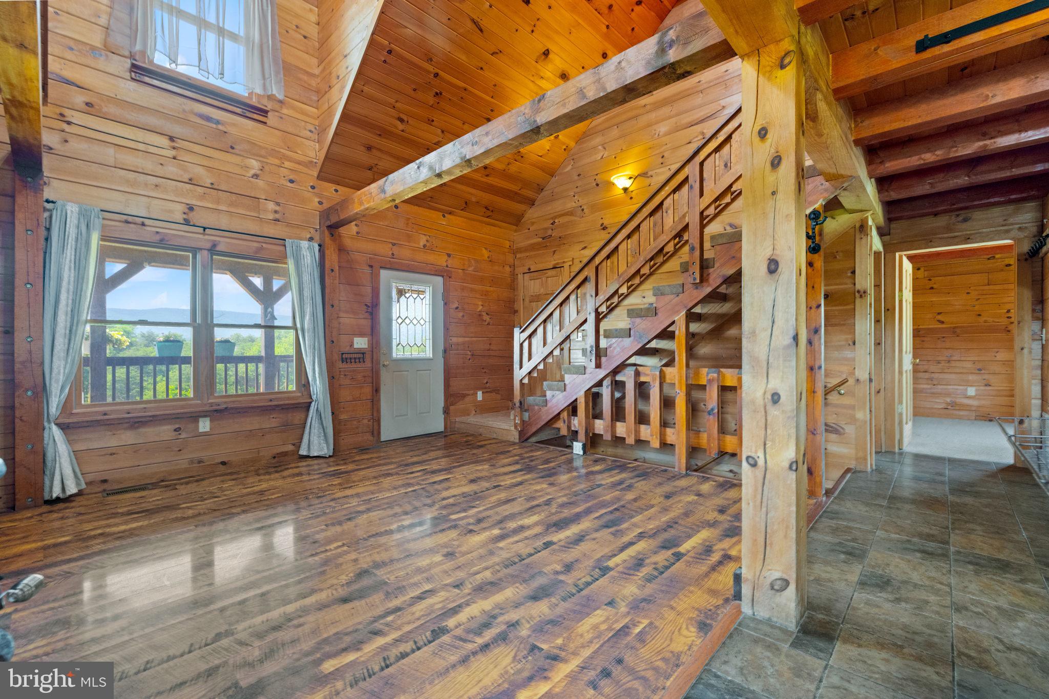 MOUNTAIN VIEW - Residential