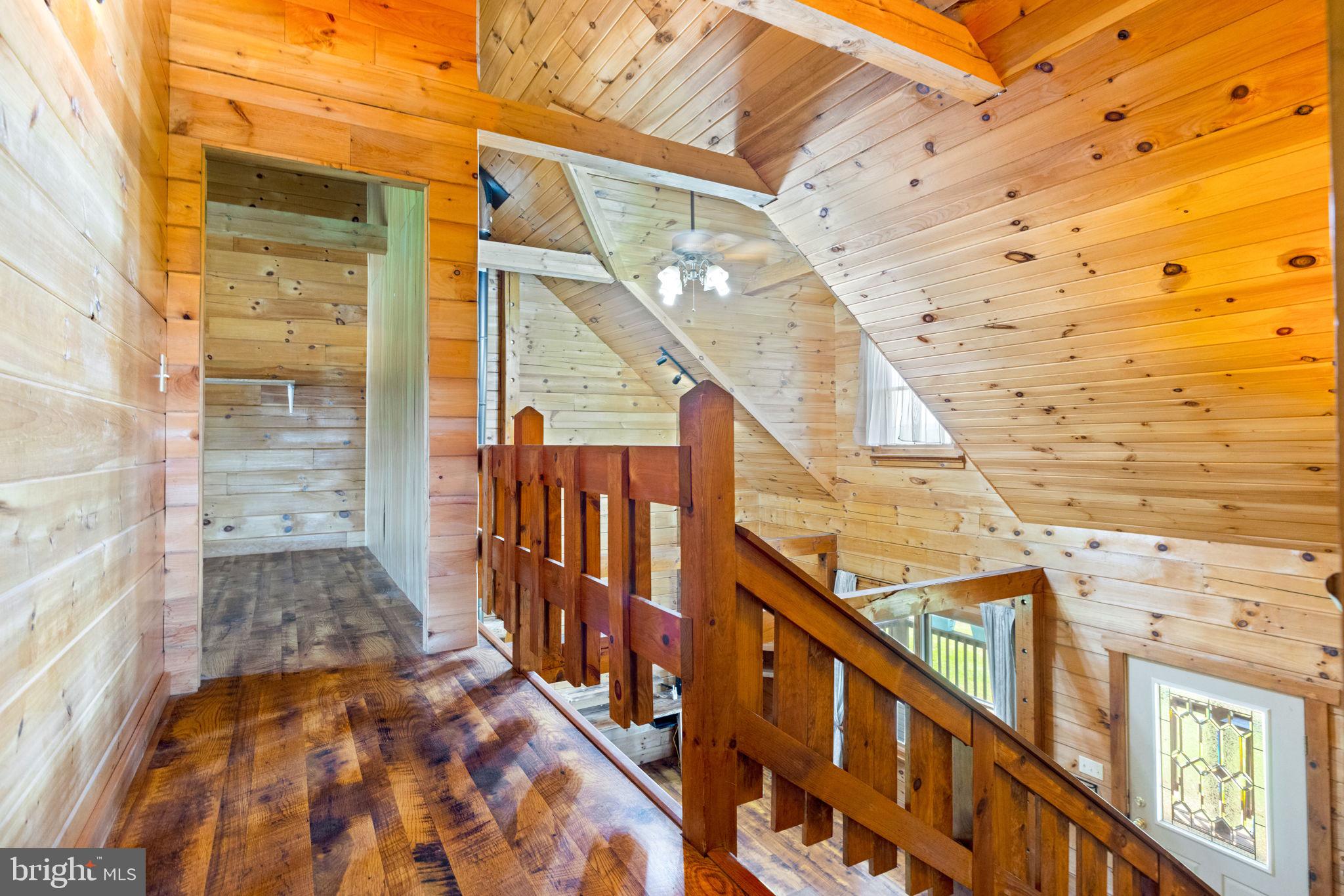 MOUNTAIN VIEW - Residential