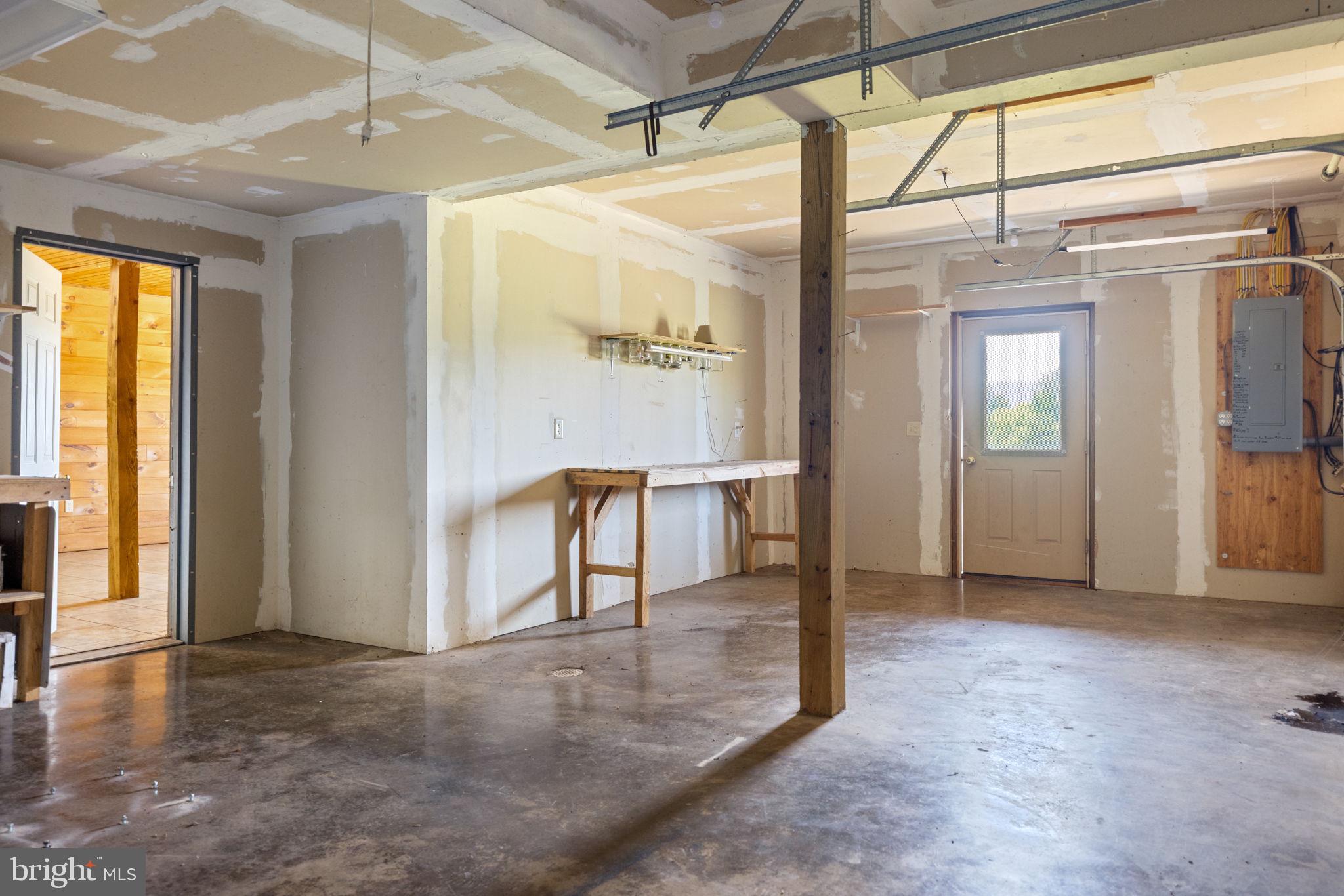 MOUNTAIN VIEW - Residential