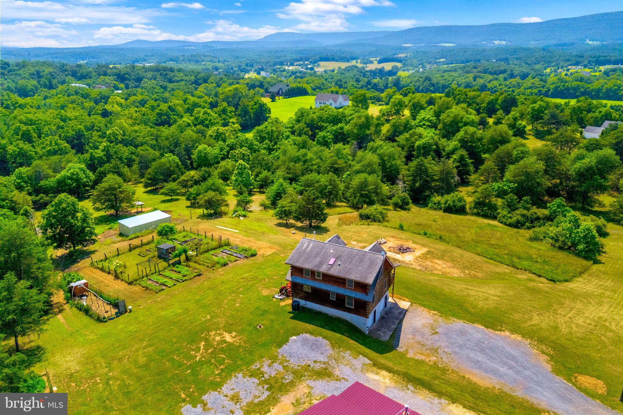 MOUNTAIN VIEW - Residential