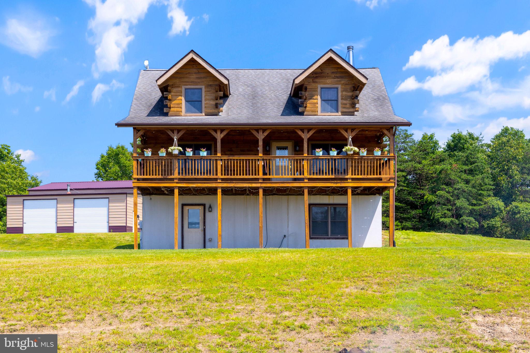 MOUNTAIN VIEW - Residential