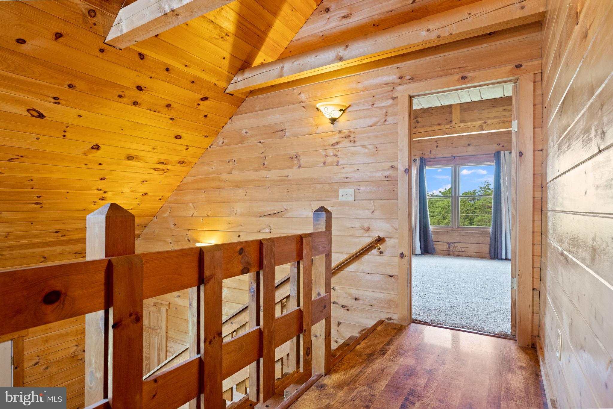 MOUNTAIN VIEW - Residential