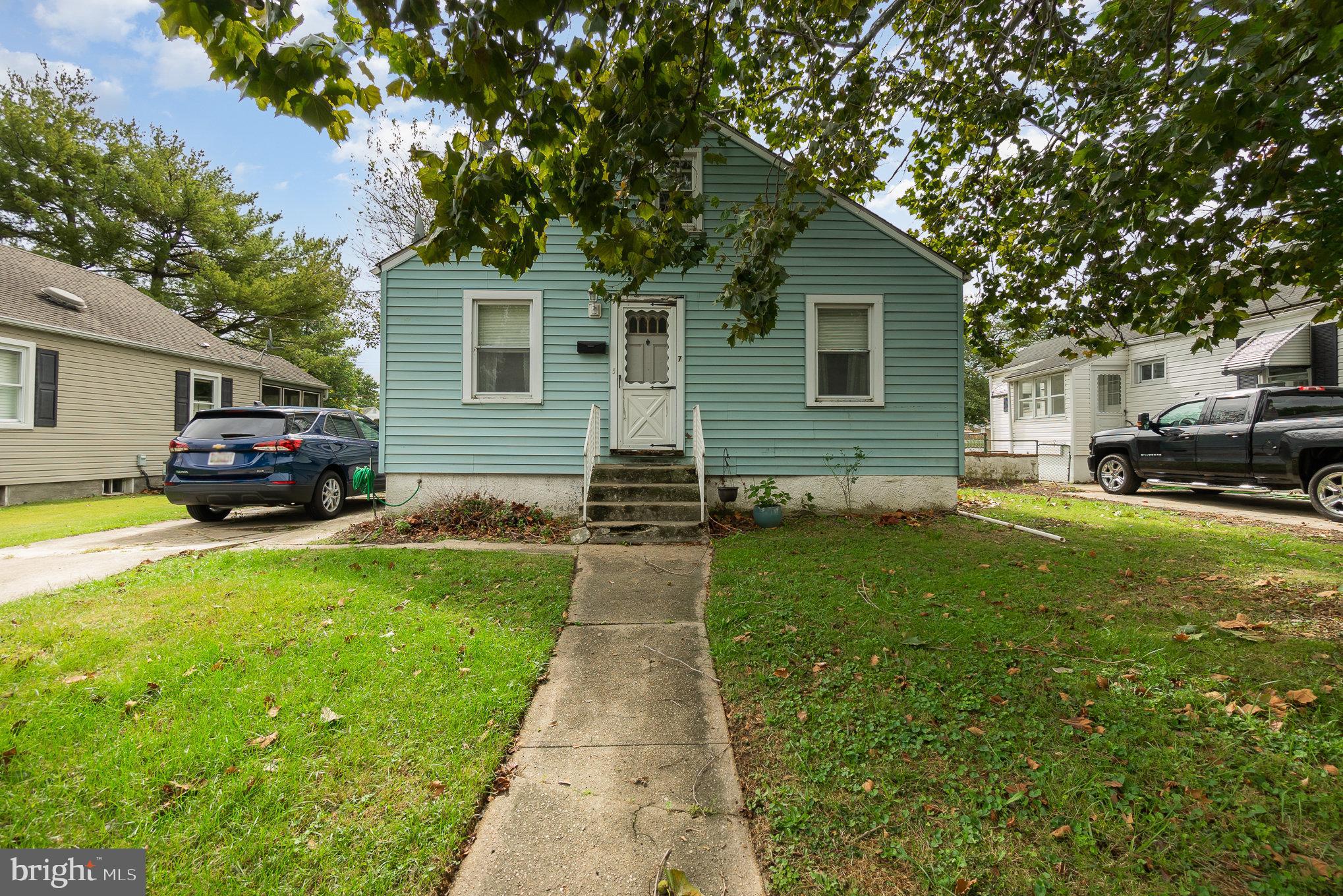 GRAY MANOR - Residential