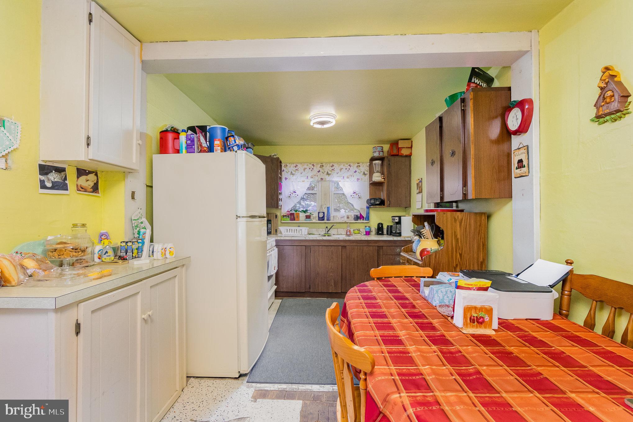 GRAY MANOR - Residential