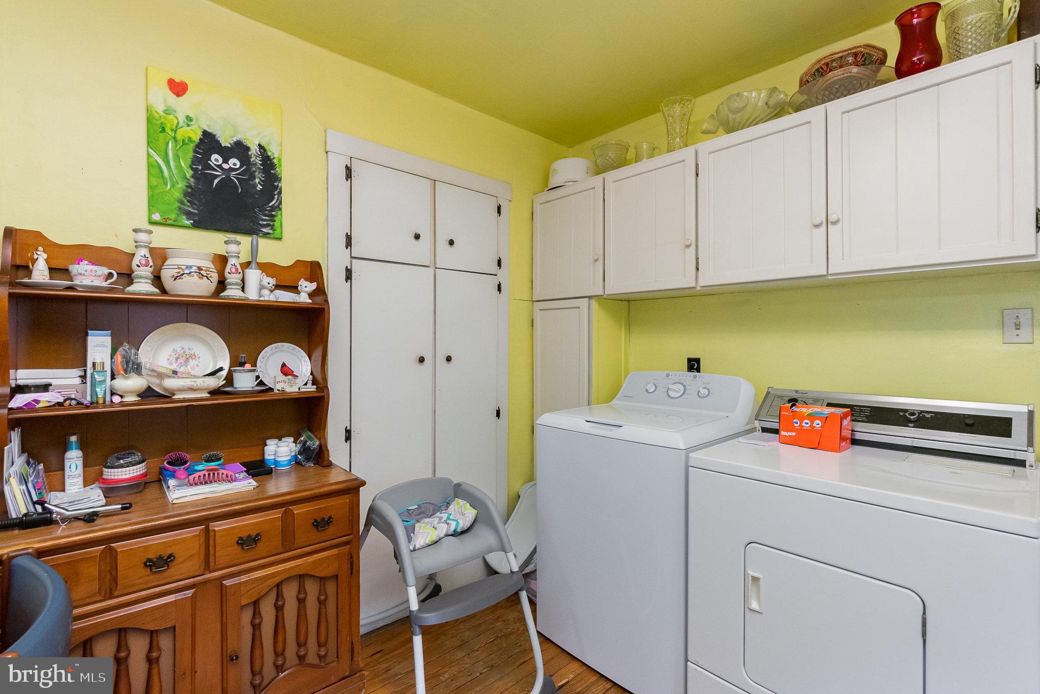 GRAY MANOR - Residential