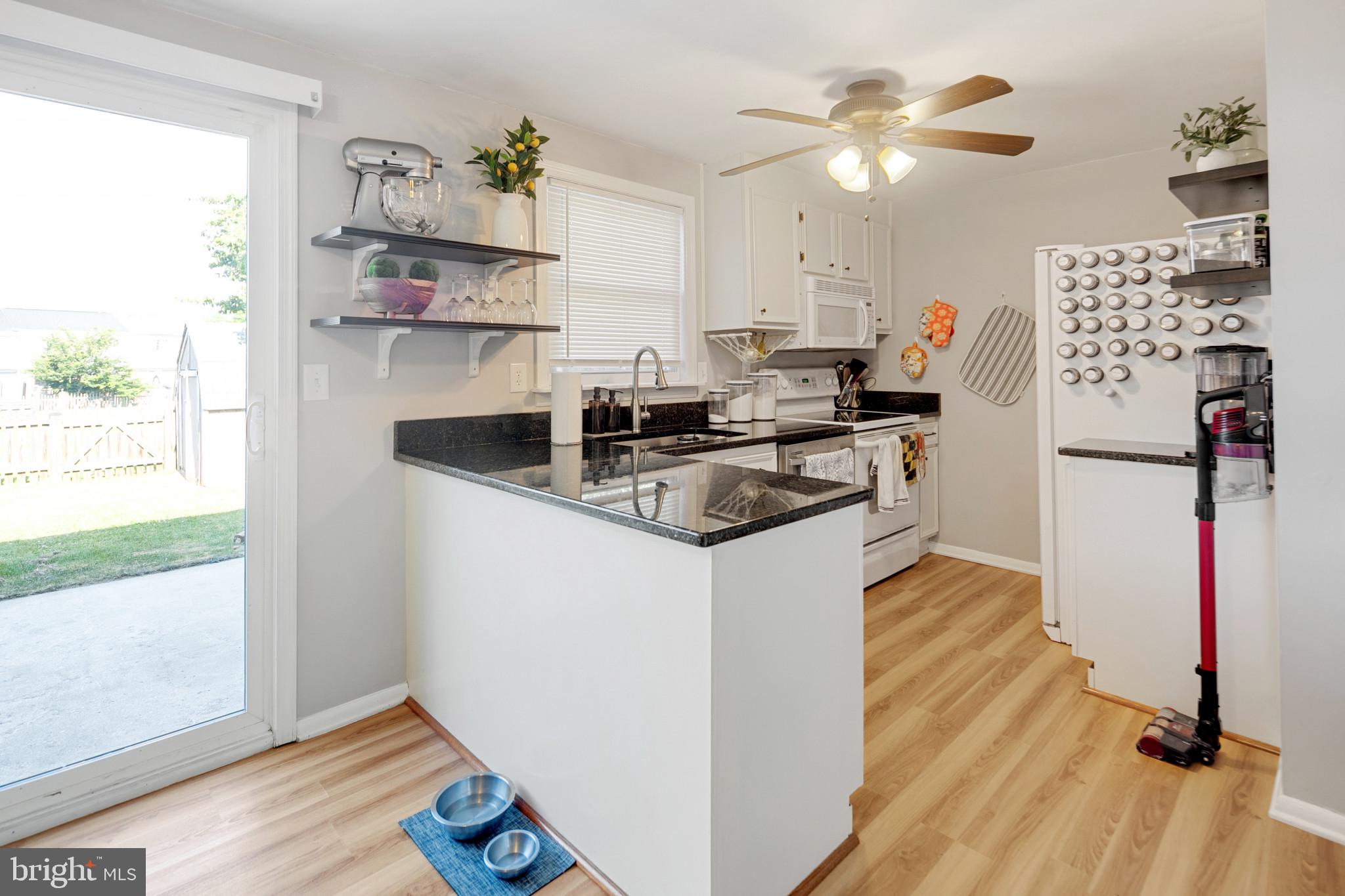 AMBER MEADOWS - Residential