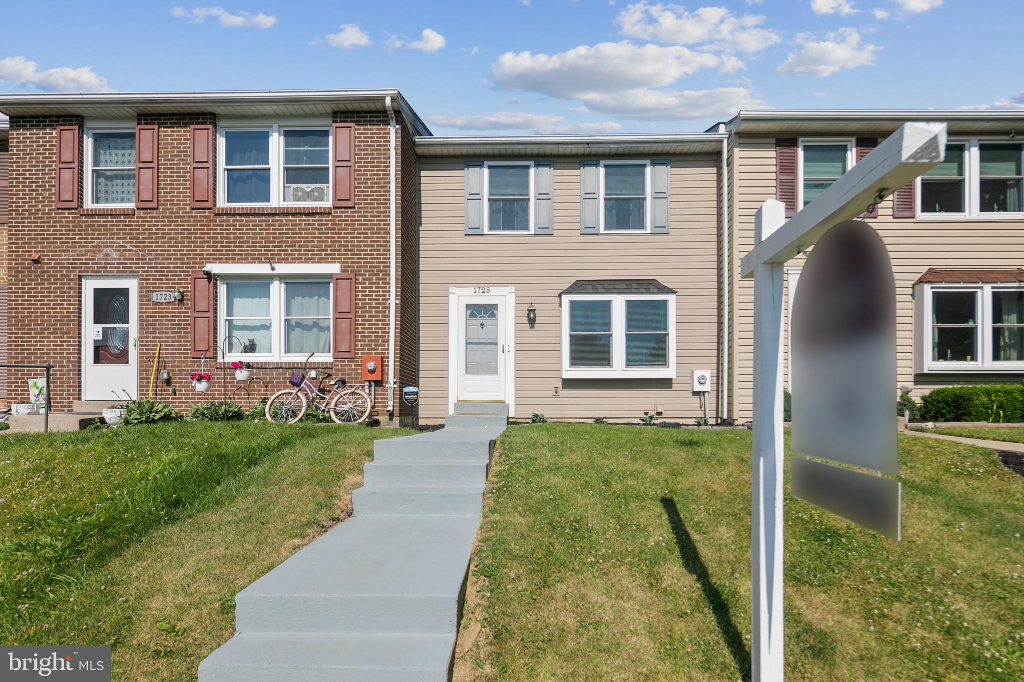 AMBER MEADOWS - Residential