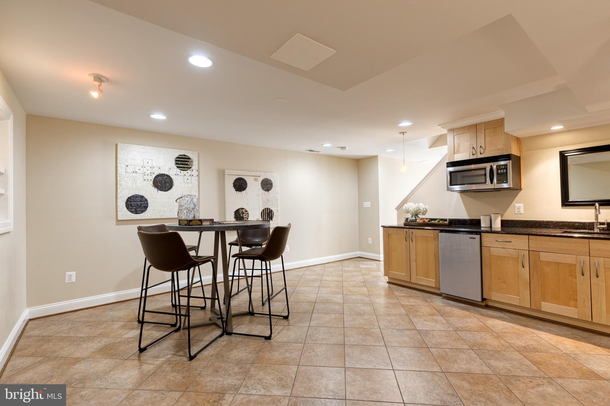 HAMMOND ESTATES - Residential