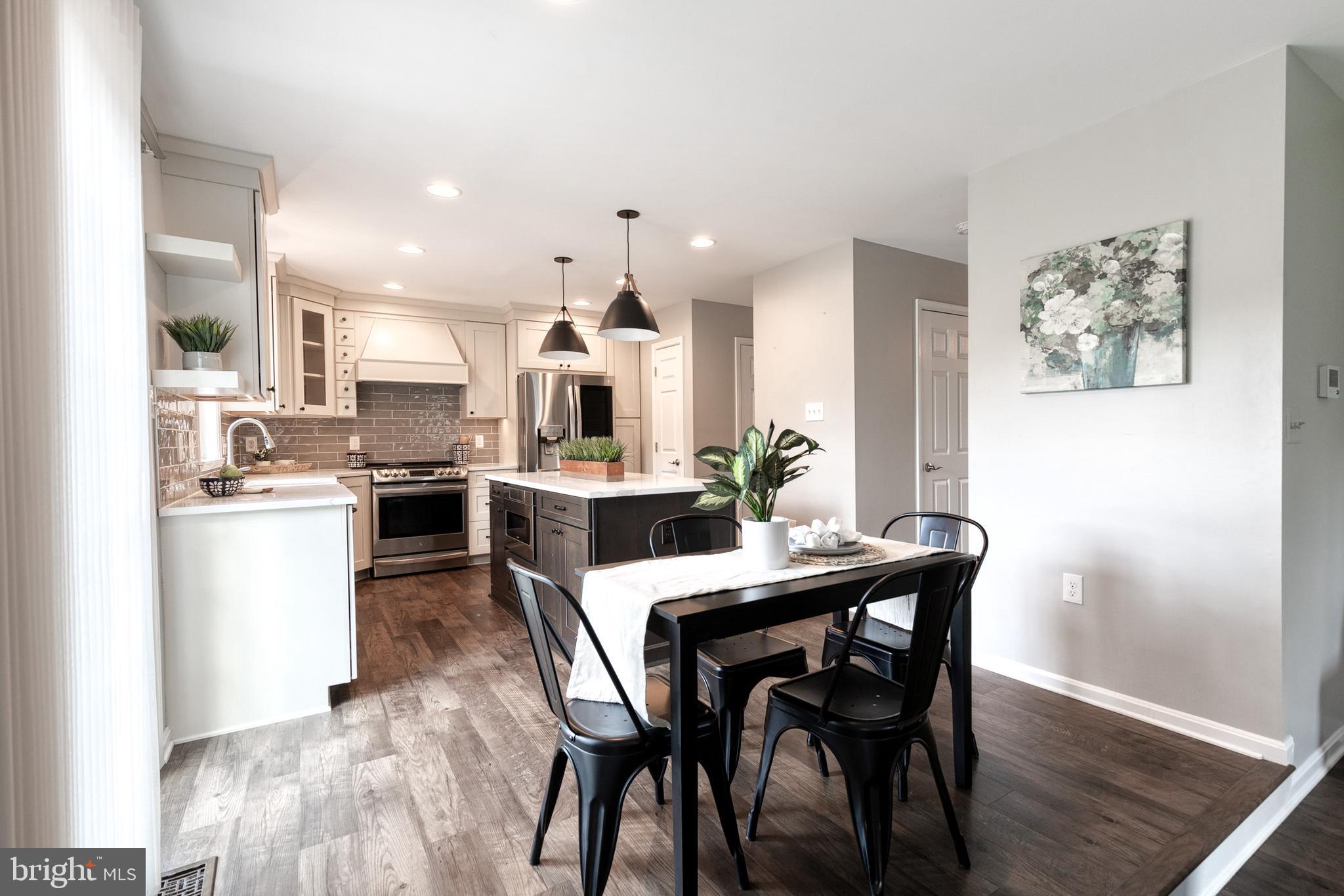 HAMMOND ESTATES - Residential