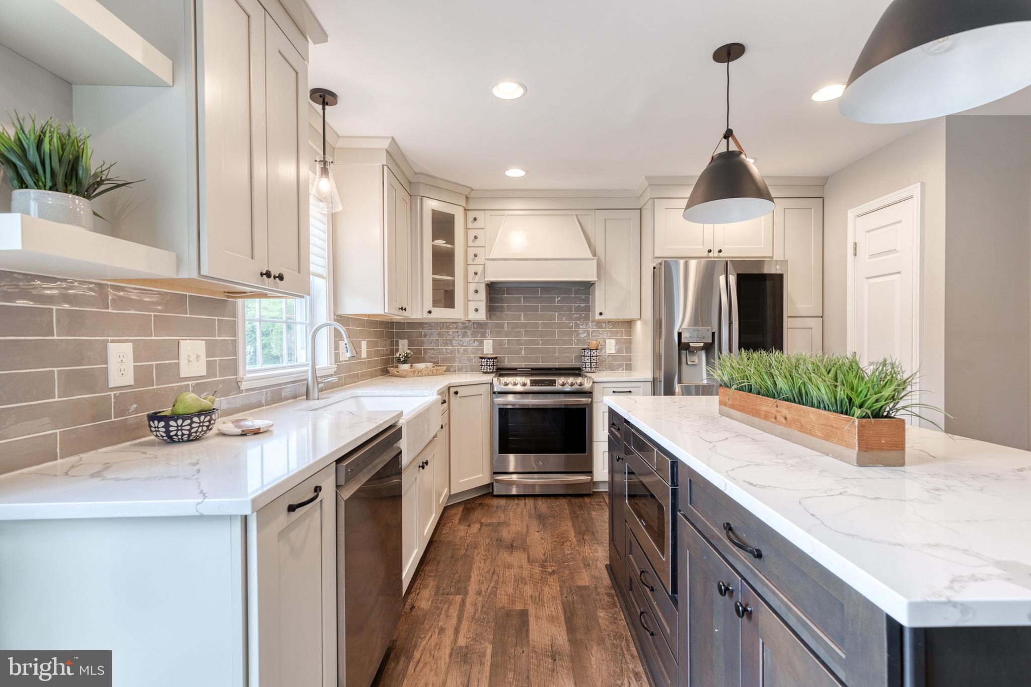 HAMMOND ESTATES - Residential