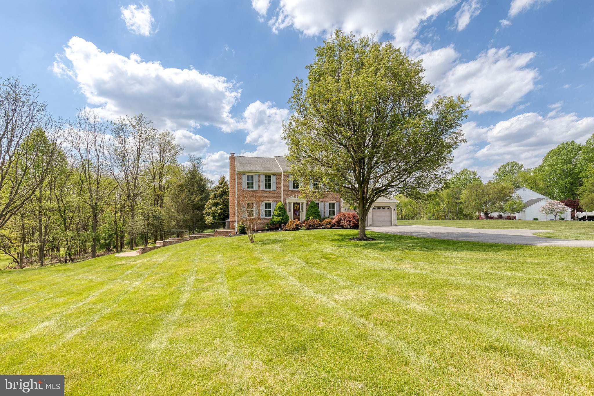 HAMMOND ESTATES - Residential