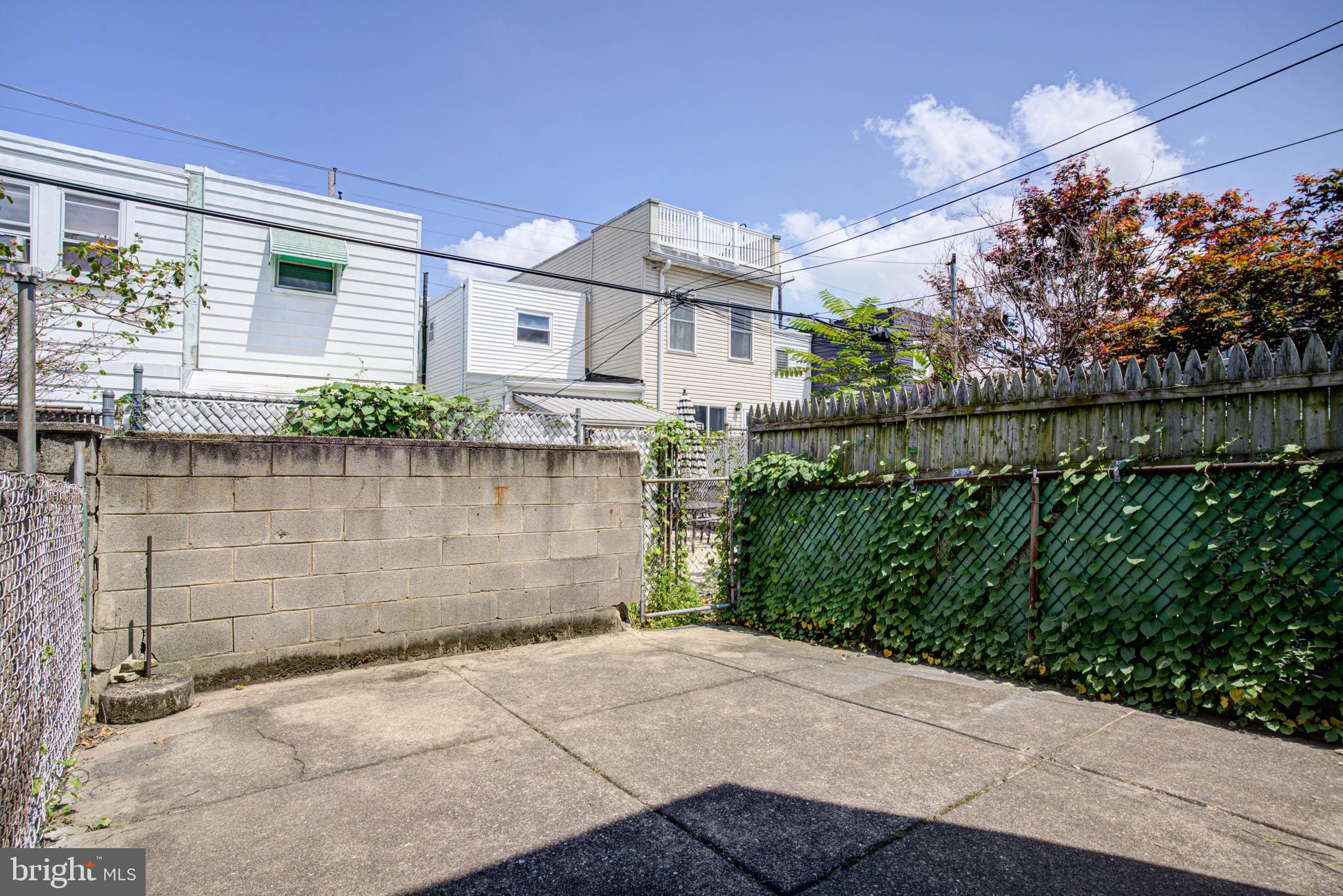 FISHTOWN - Residential Lease