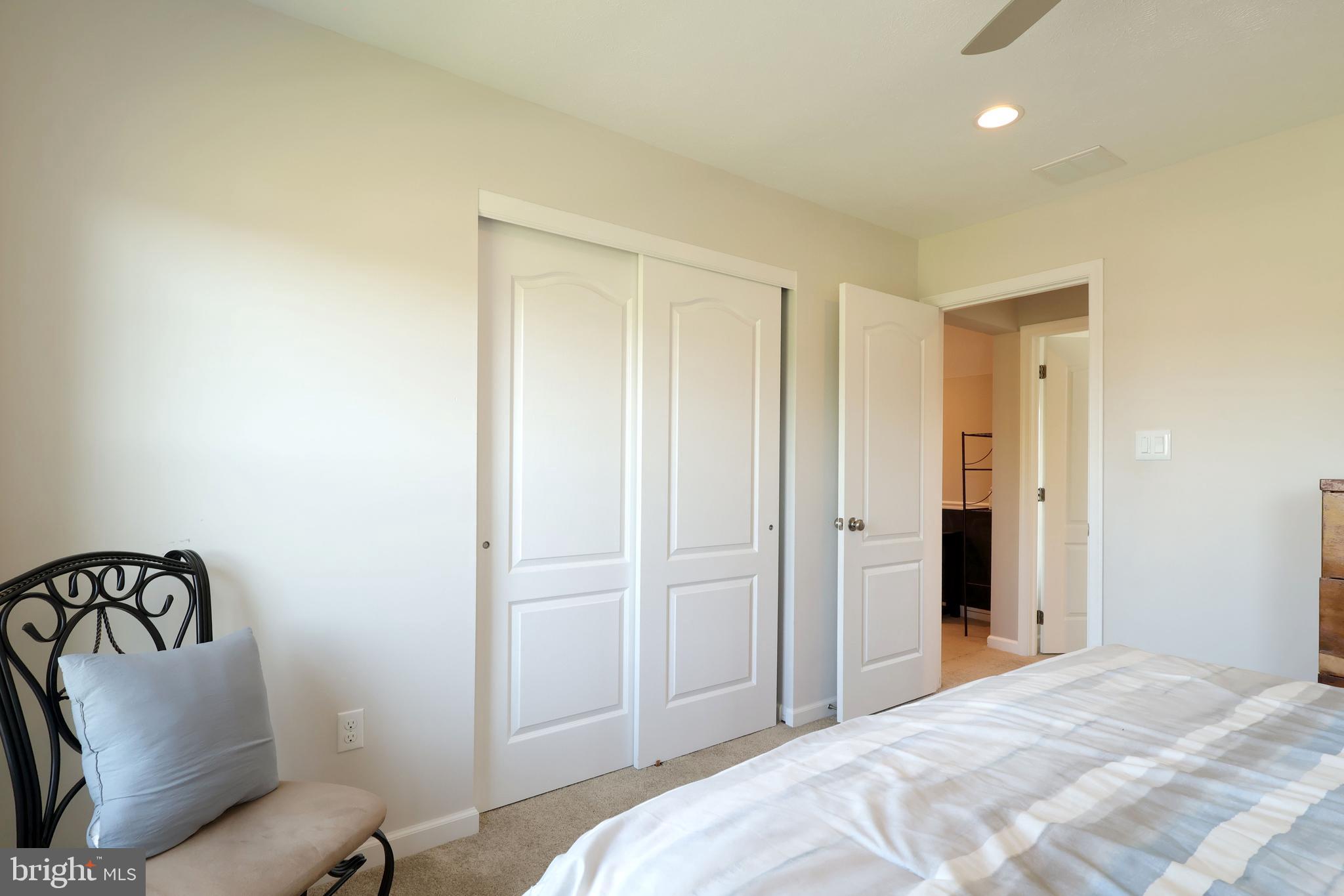 FIELDSTONE - Residential