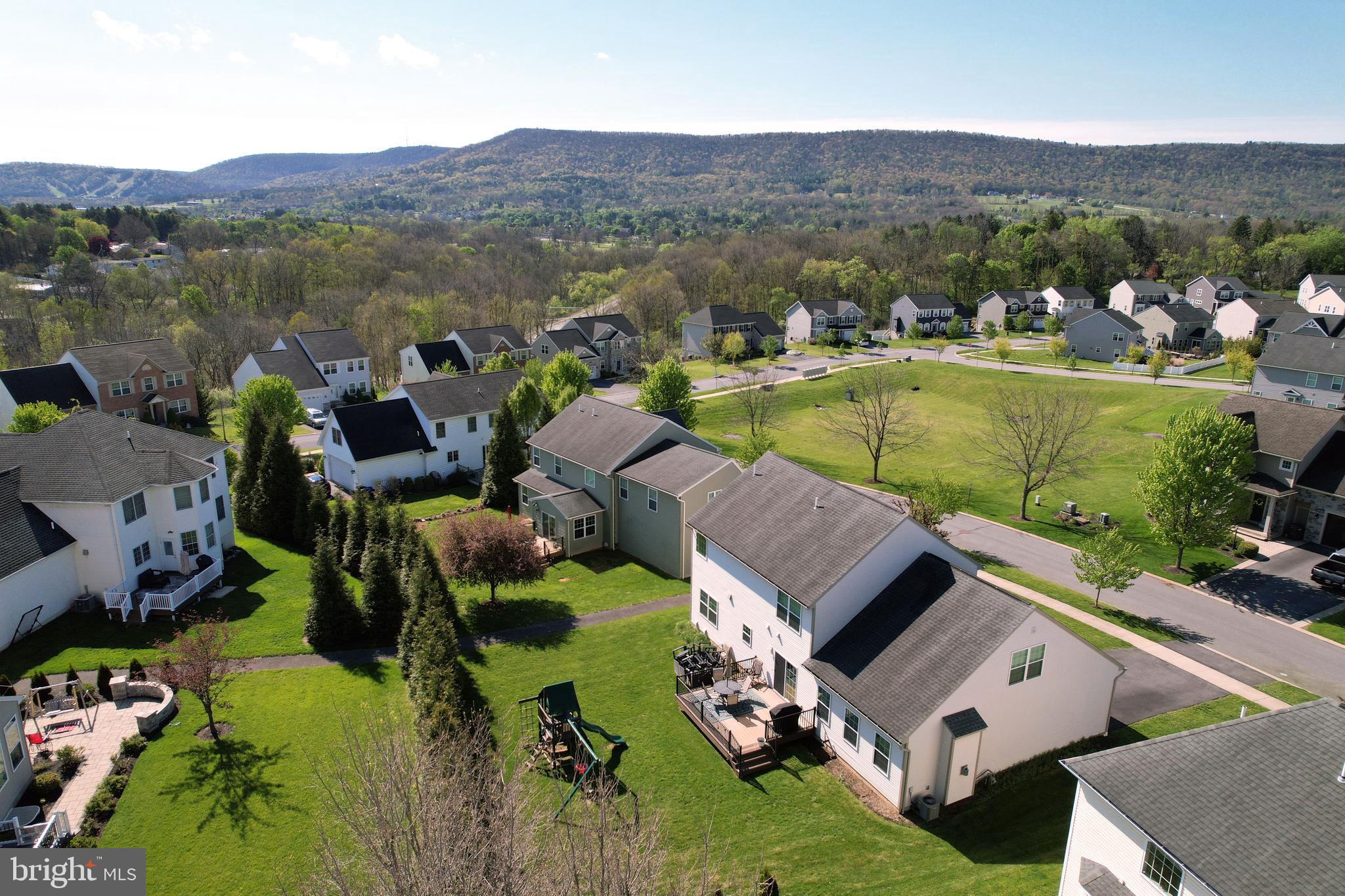 FIELDSTONE - Residential