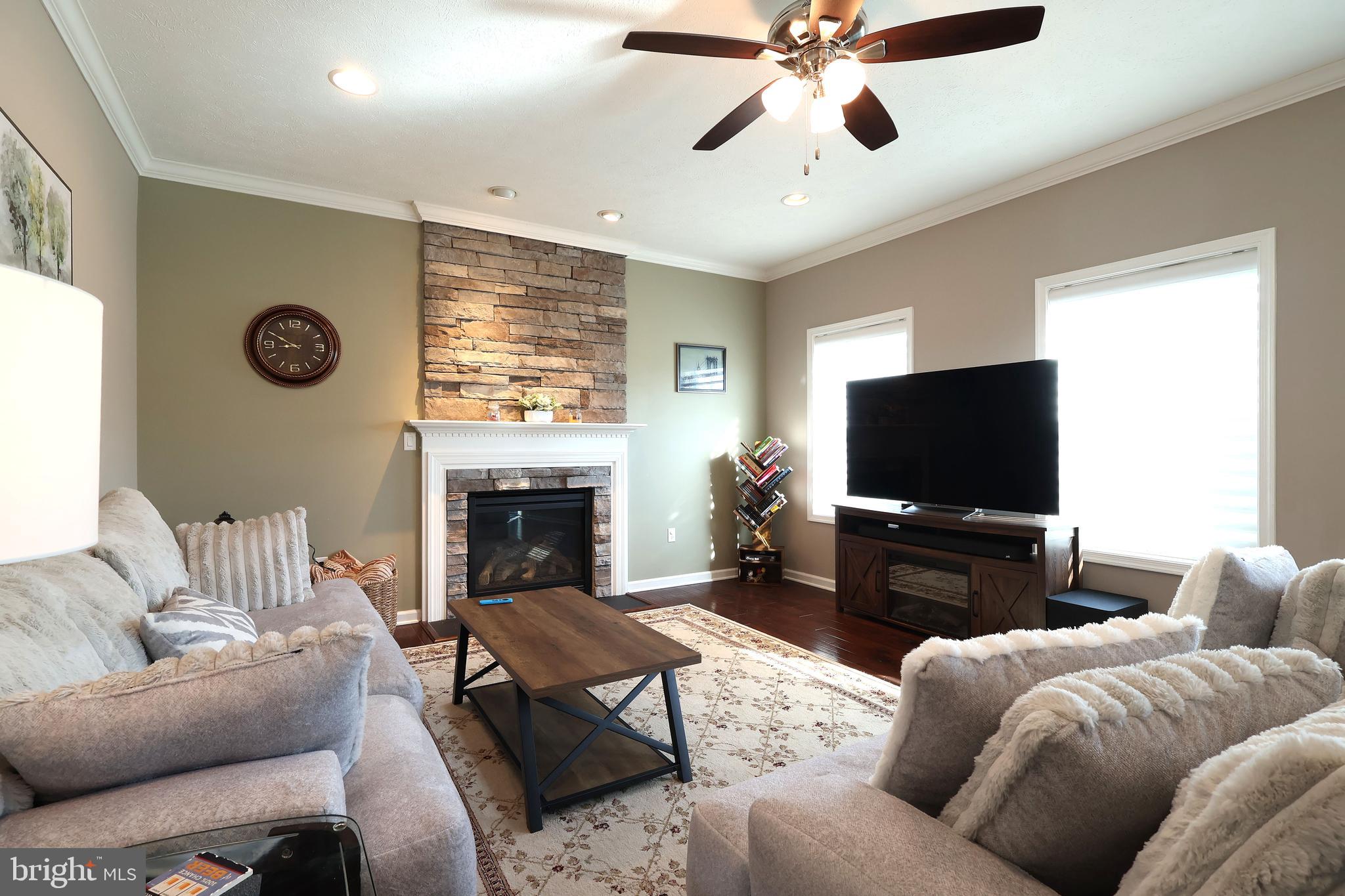 FIELDSTONE - Residential