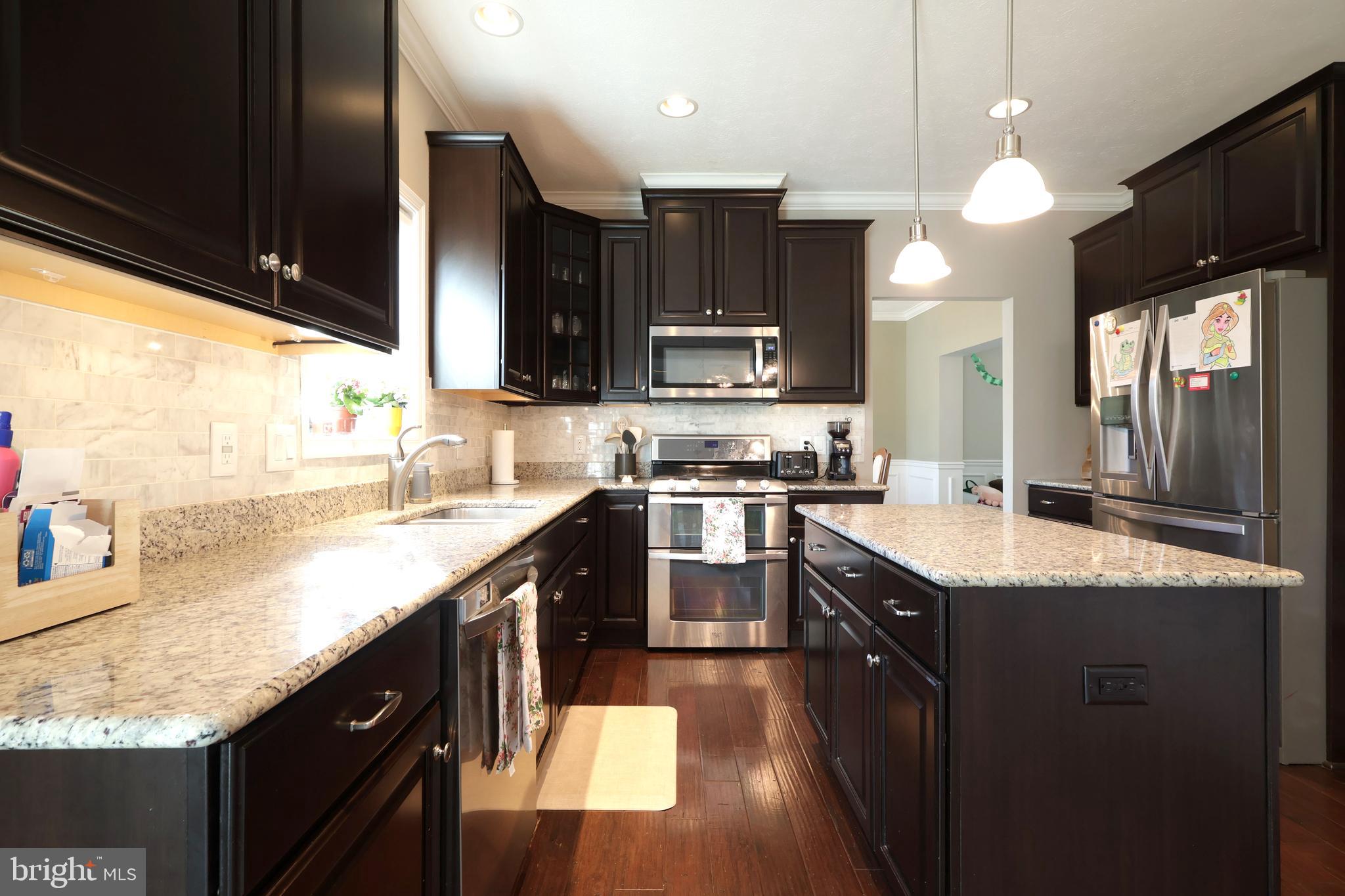 FIELDSTONE - Residential