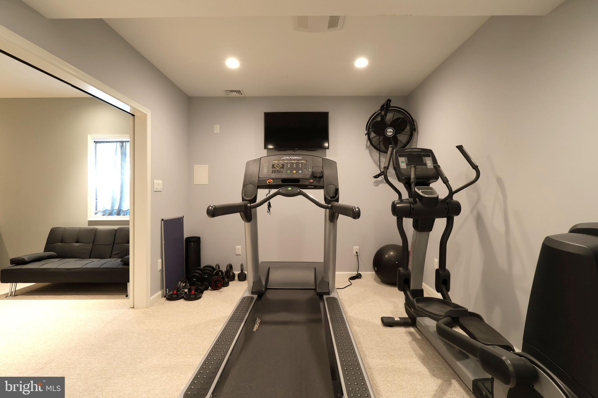 FIELDSTONE - Residential